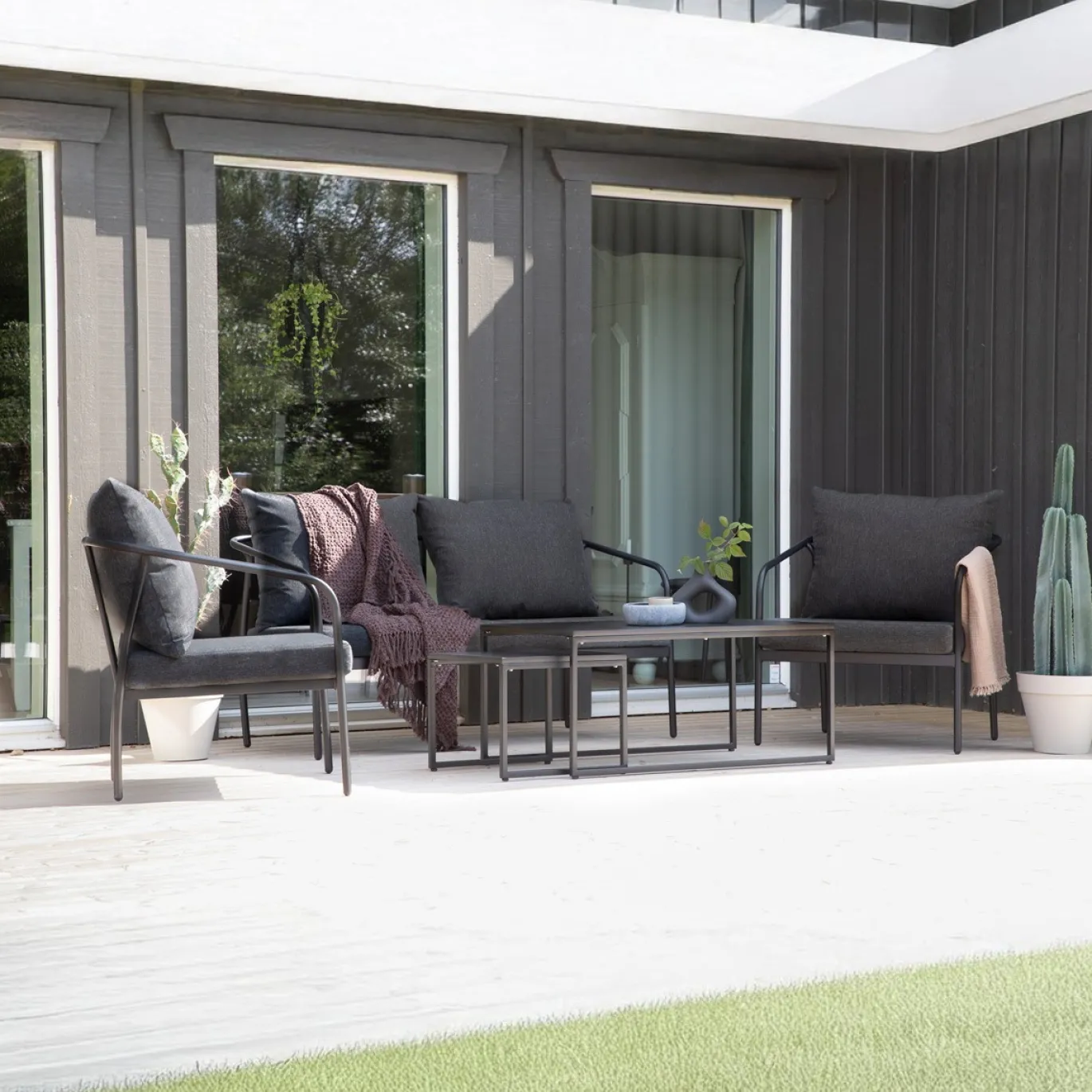 Fjôrd Tuinset Sopot Set- Zwart/Grijs Staal