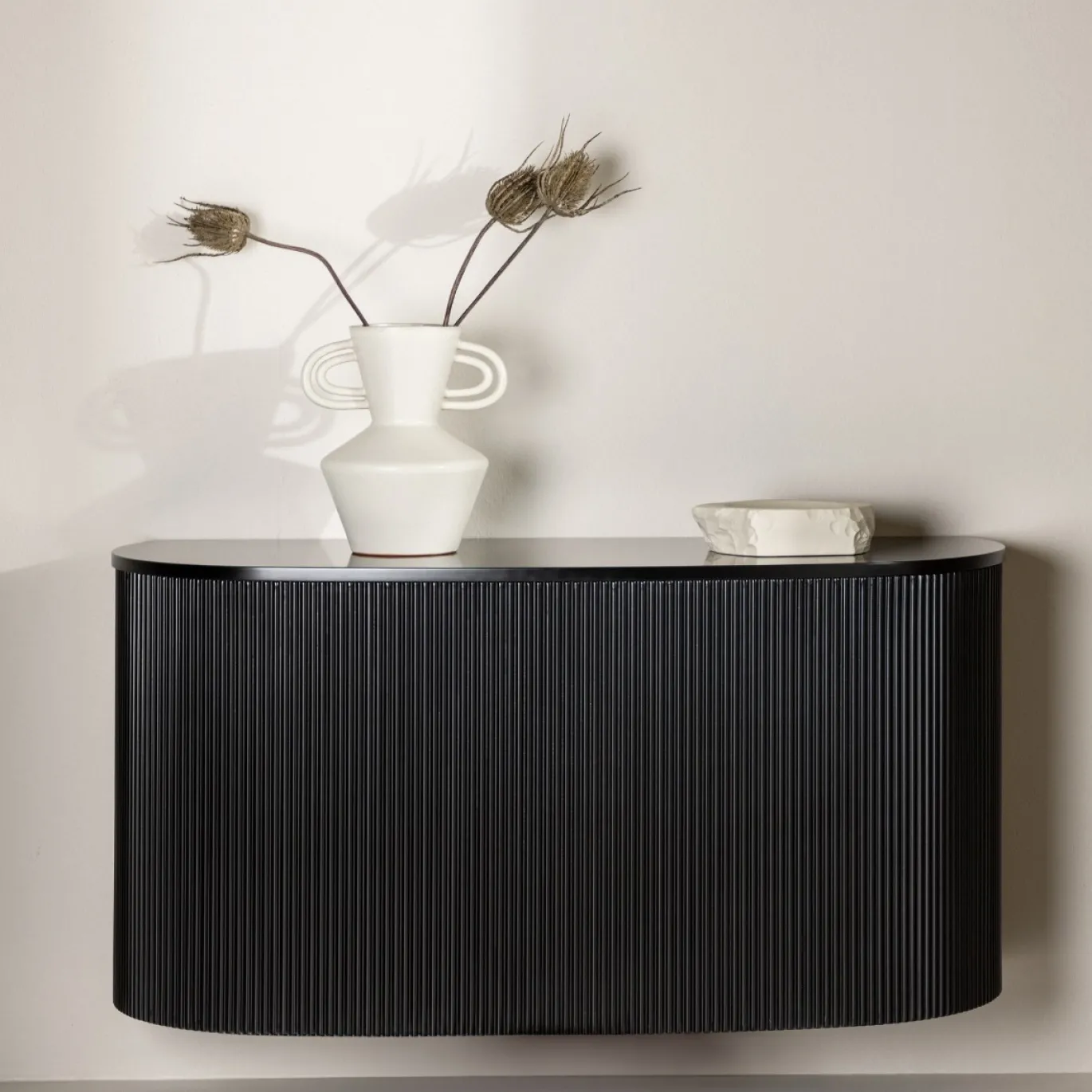 Fjôrd Zwevende Bijzettafel Loca 120cm Zwart