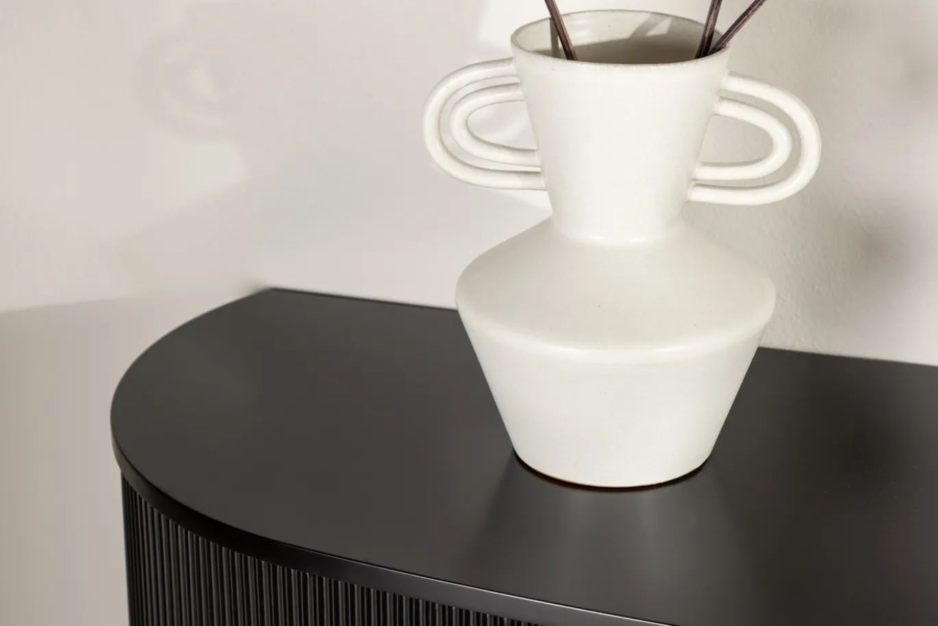 Fjôrd Zwevende Bijzettafel Loca 120cm Zwart