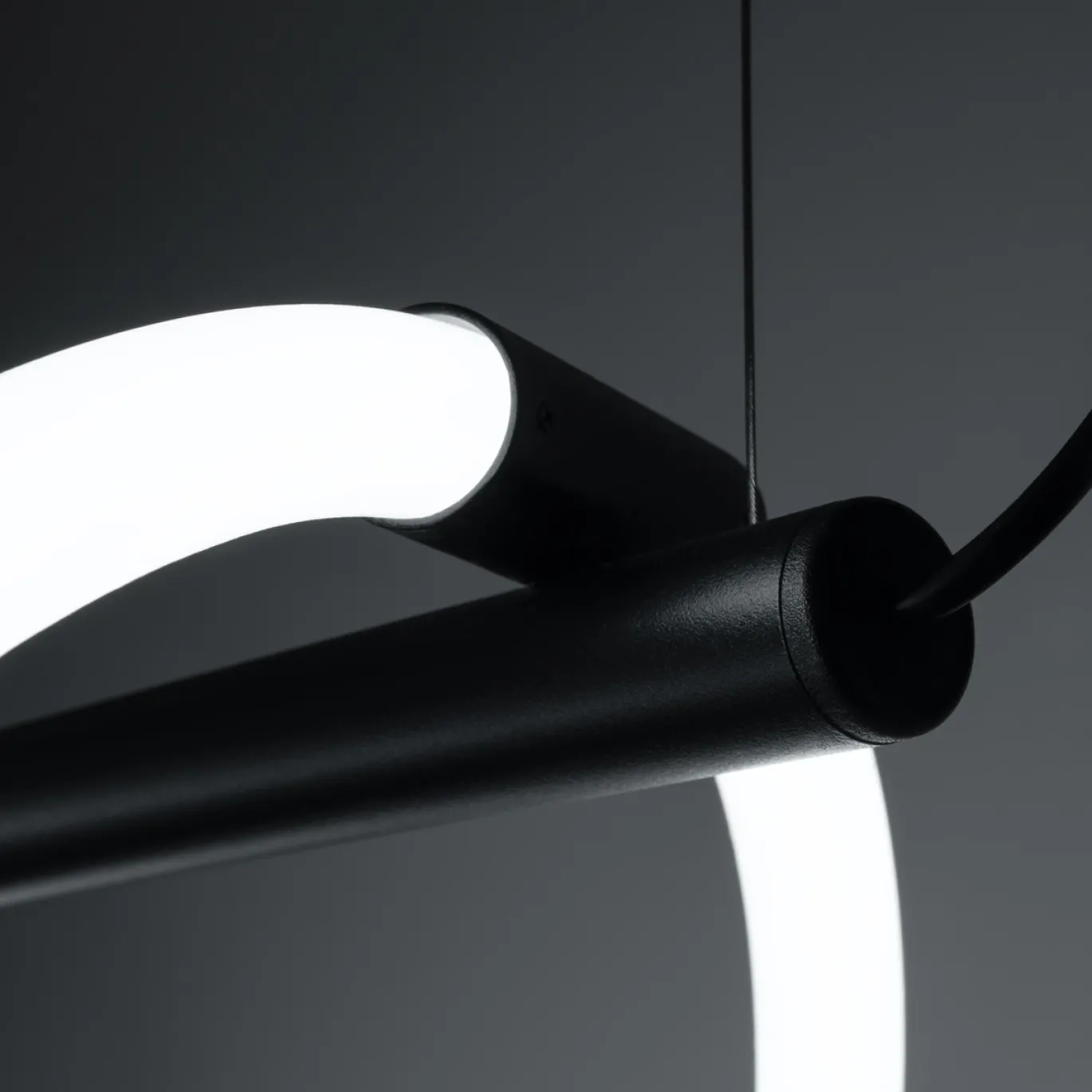 Hanglamp Galakse Zwart LED 2700-6500K 84cm - Giga Meubel