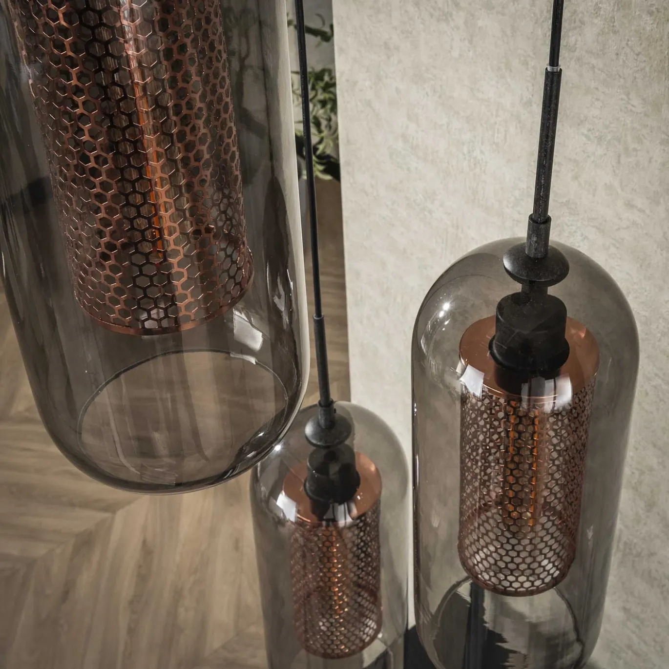 Hanglamp 3-Lichts Getrapt Smoke Glas Geperforeerd Staal - Giga Meubel