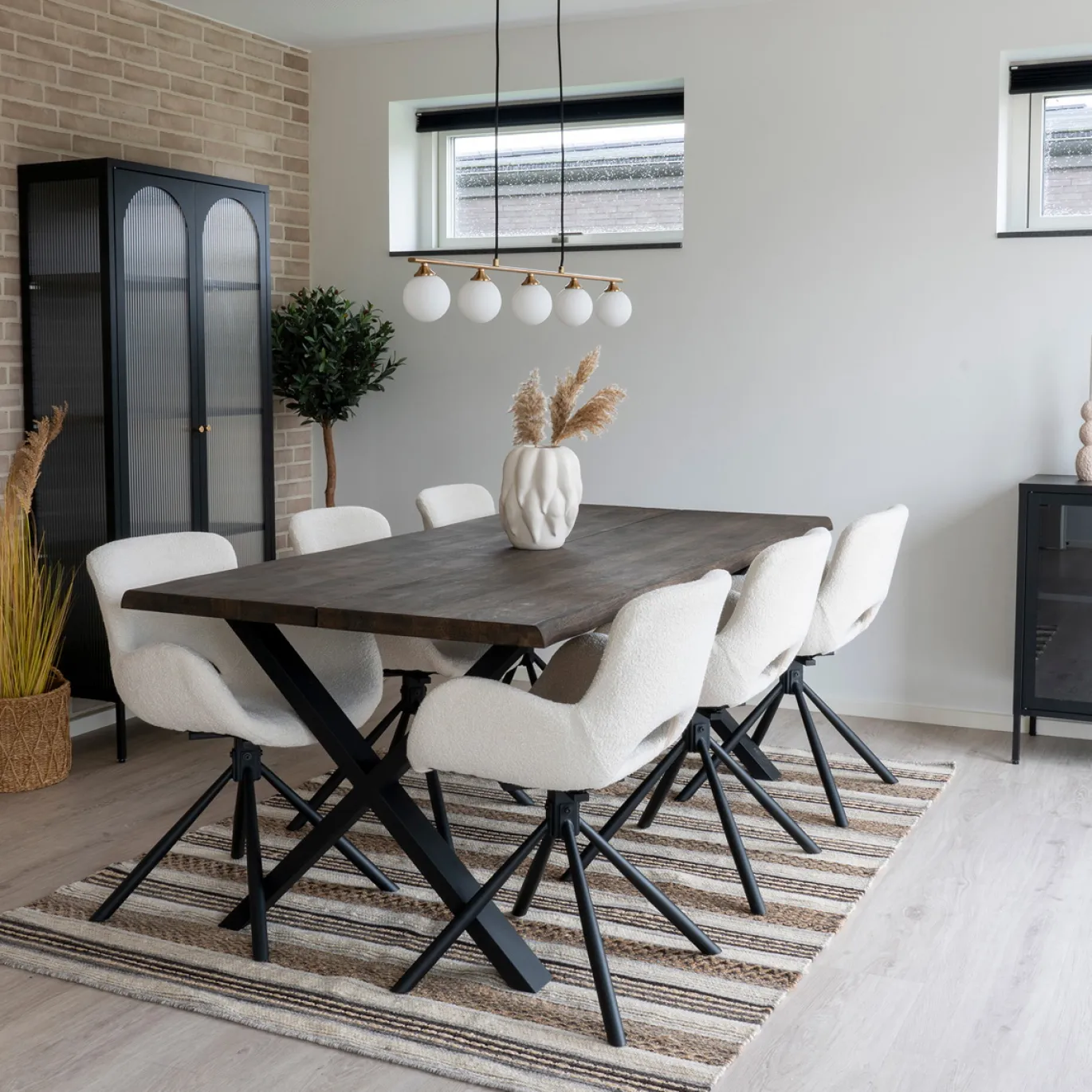 House Nordic Eetkamerset Toulon en Harbo - Eettafel met 6 Eetkamerstoelen