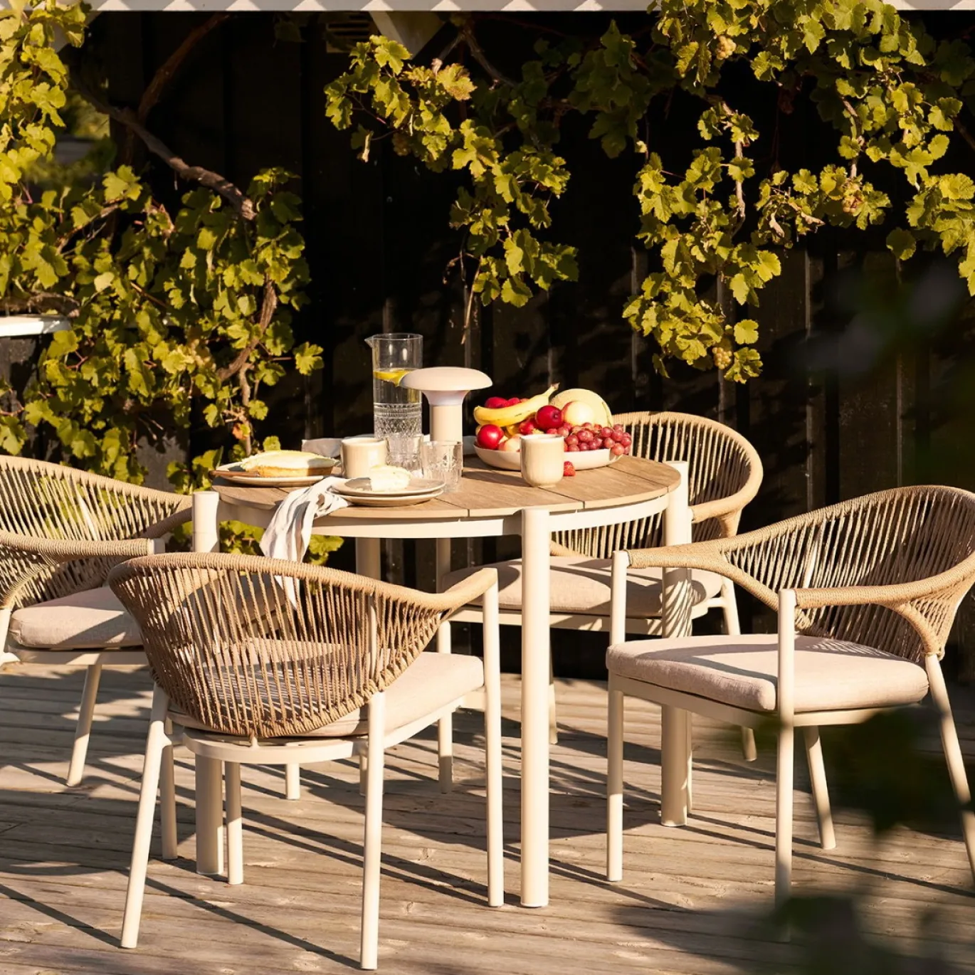 House Nordic Tuintafel Abela Zand/Naturel ø90cm