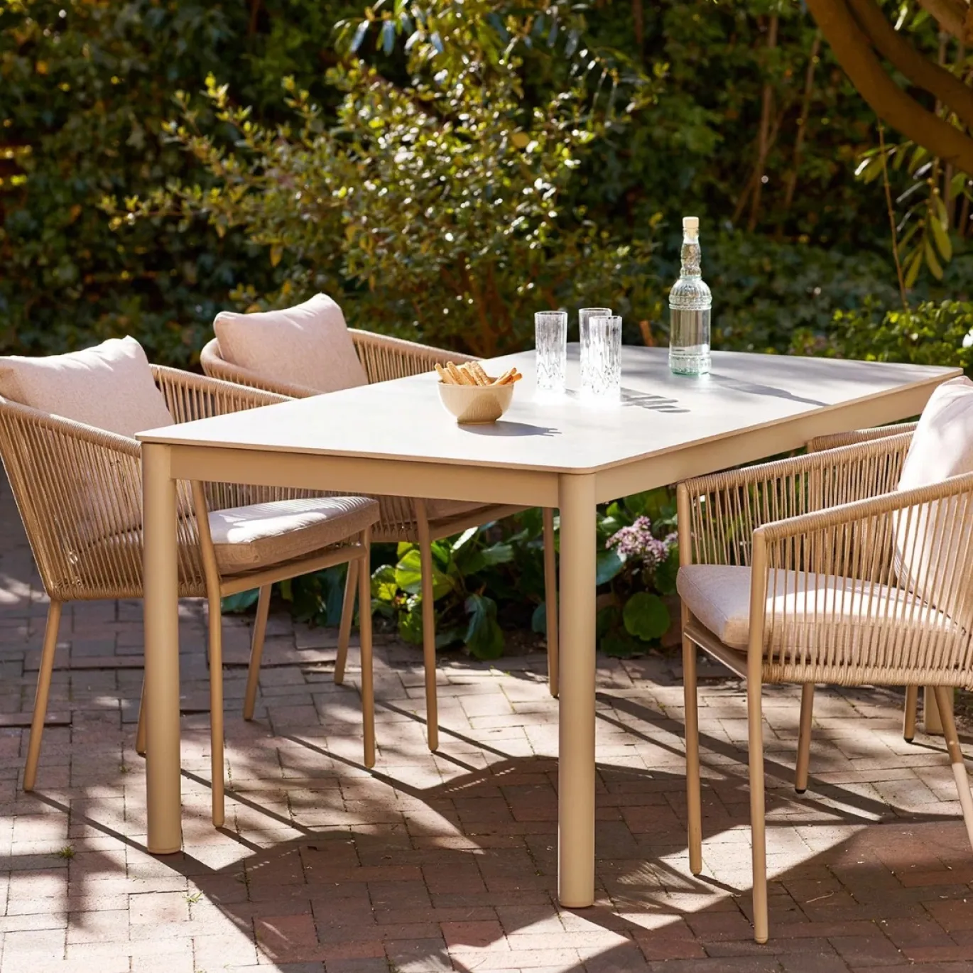 House Nordic Tuintafel Alcudia Zand 160cm