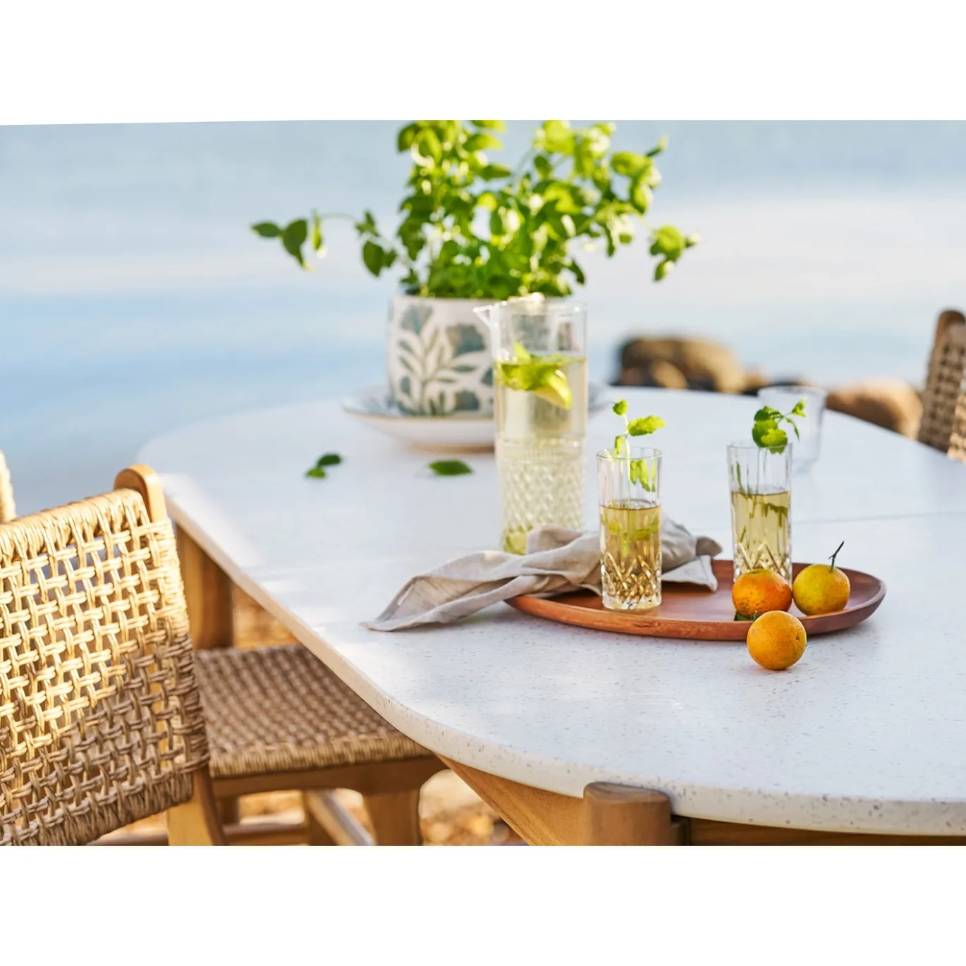 House Nordic Tuintafel Terracina Acacia Wit/Naturel 210cm