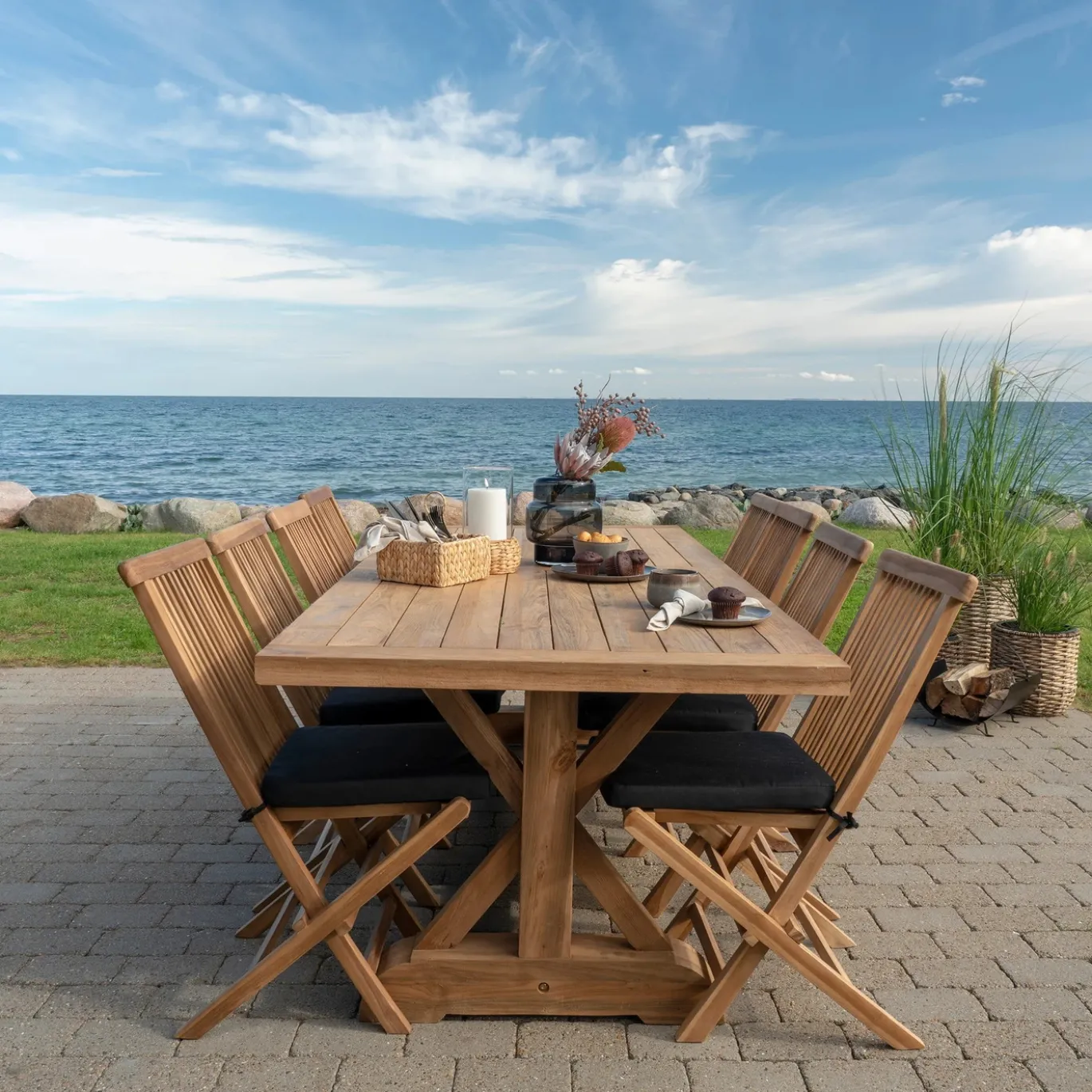 House Nordic Tuintafel Volos teak 240cm