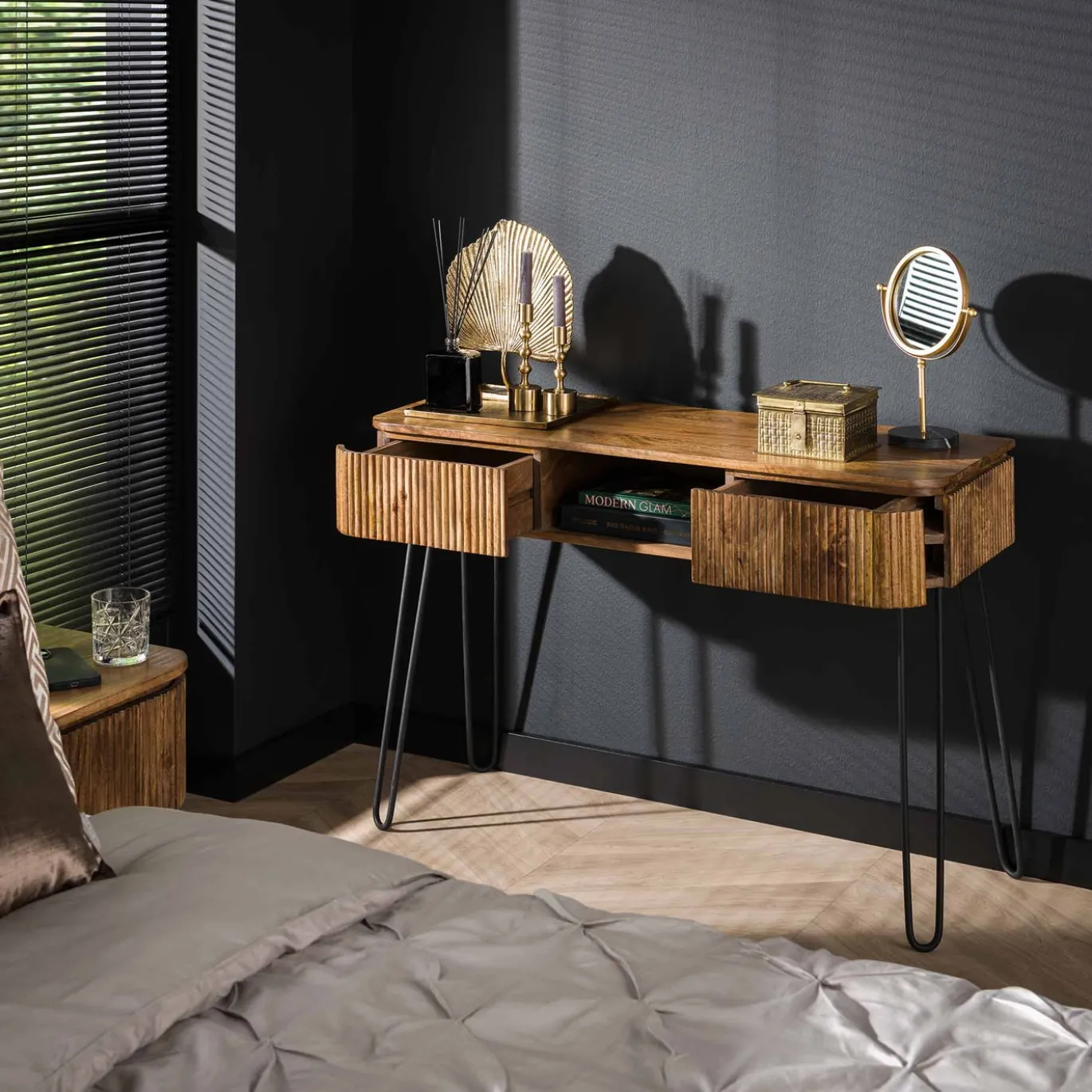 Kaptafel Wave 2 Lades Massief Mango Zandkleur - Giga Meubel