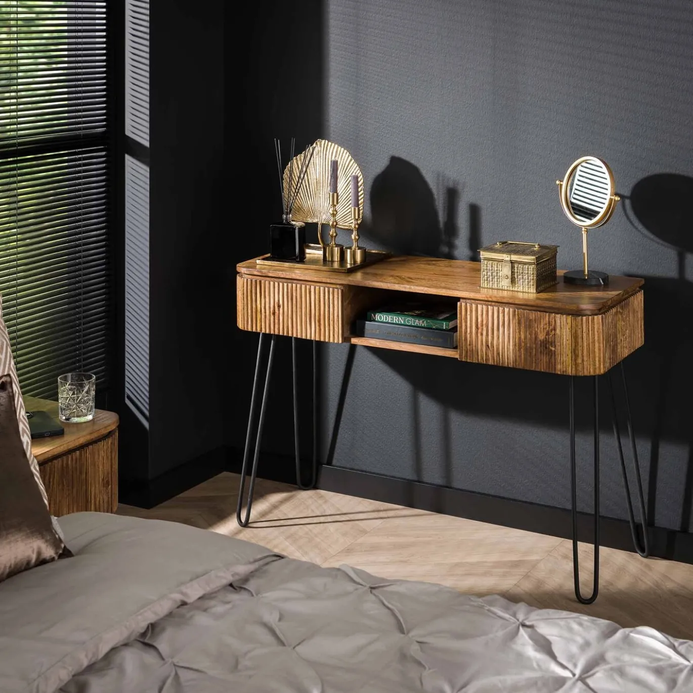 Kaptafel Wave 2 Lades Massief Mango Zandkleur - Giga Meubel