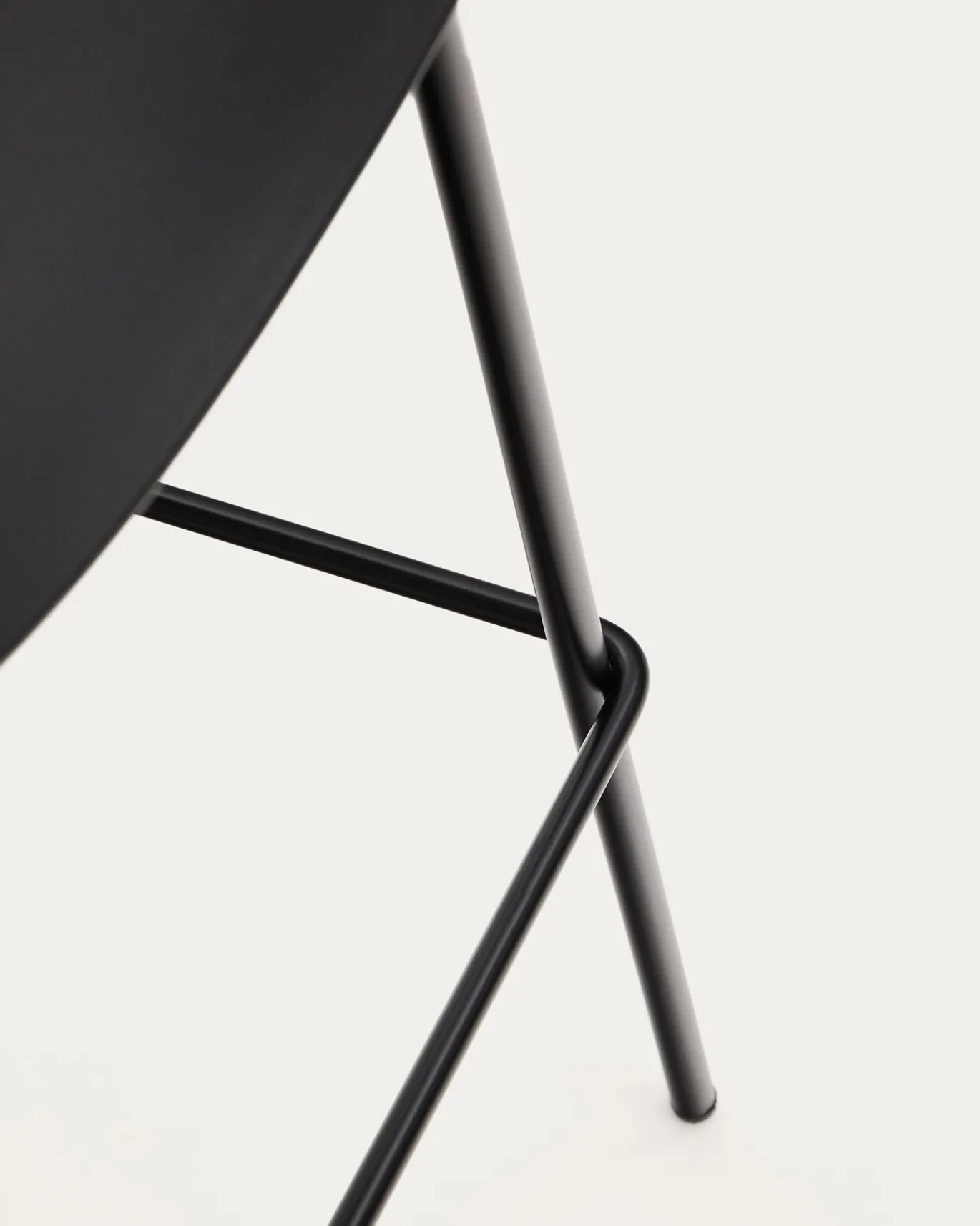 Kave Home Barkruk Altea Zwart 75cm