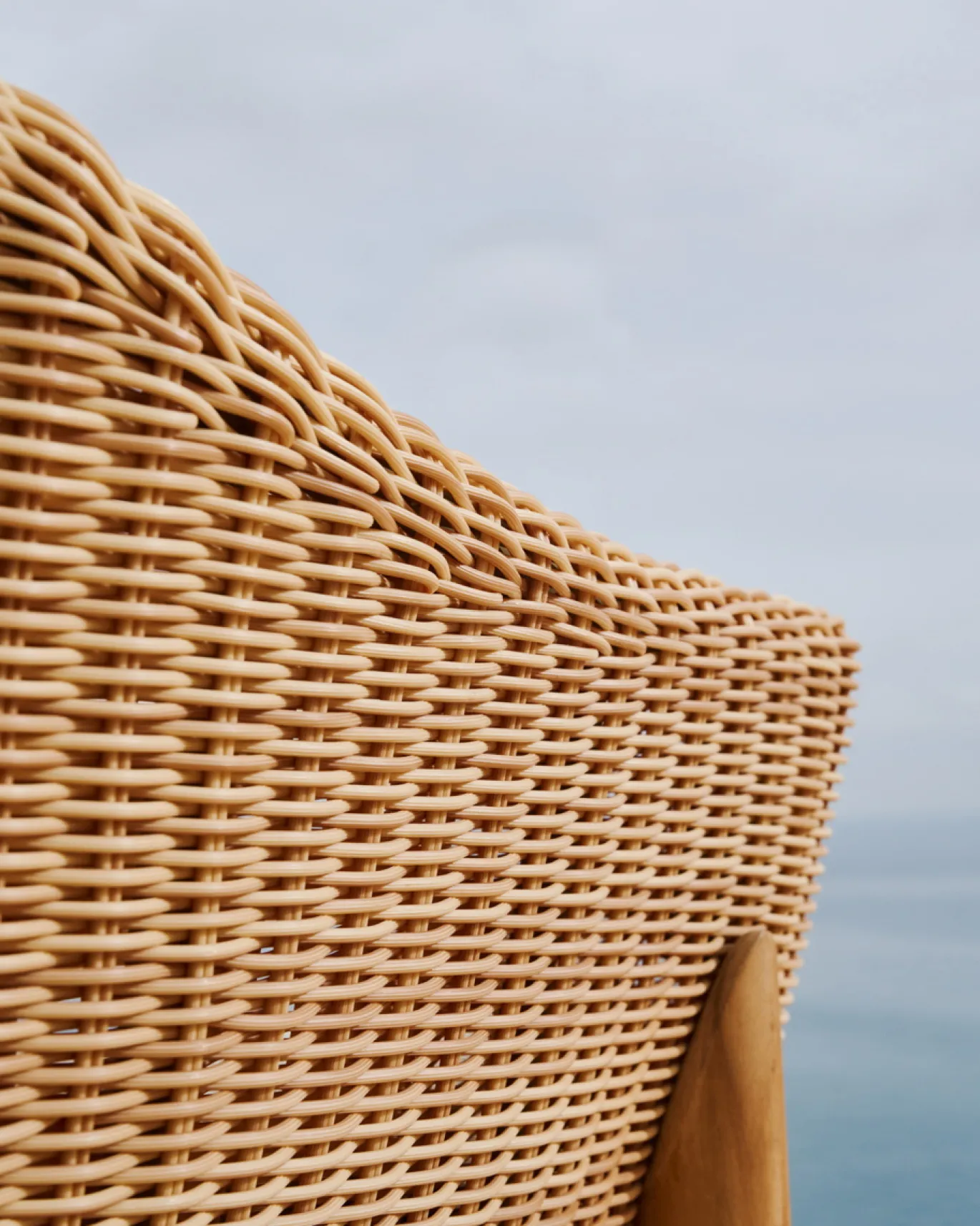 Kave Home Barstoel Galea Teakhout en Rotan 65cm