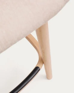 Kave Home Barstoel Konna Beige met Essenhouten Poten Licht 65cm