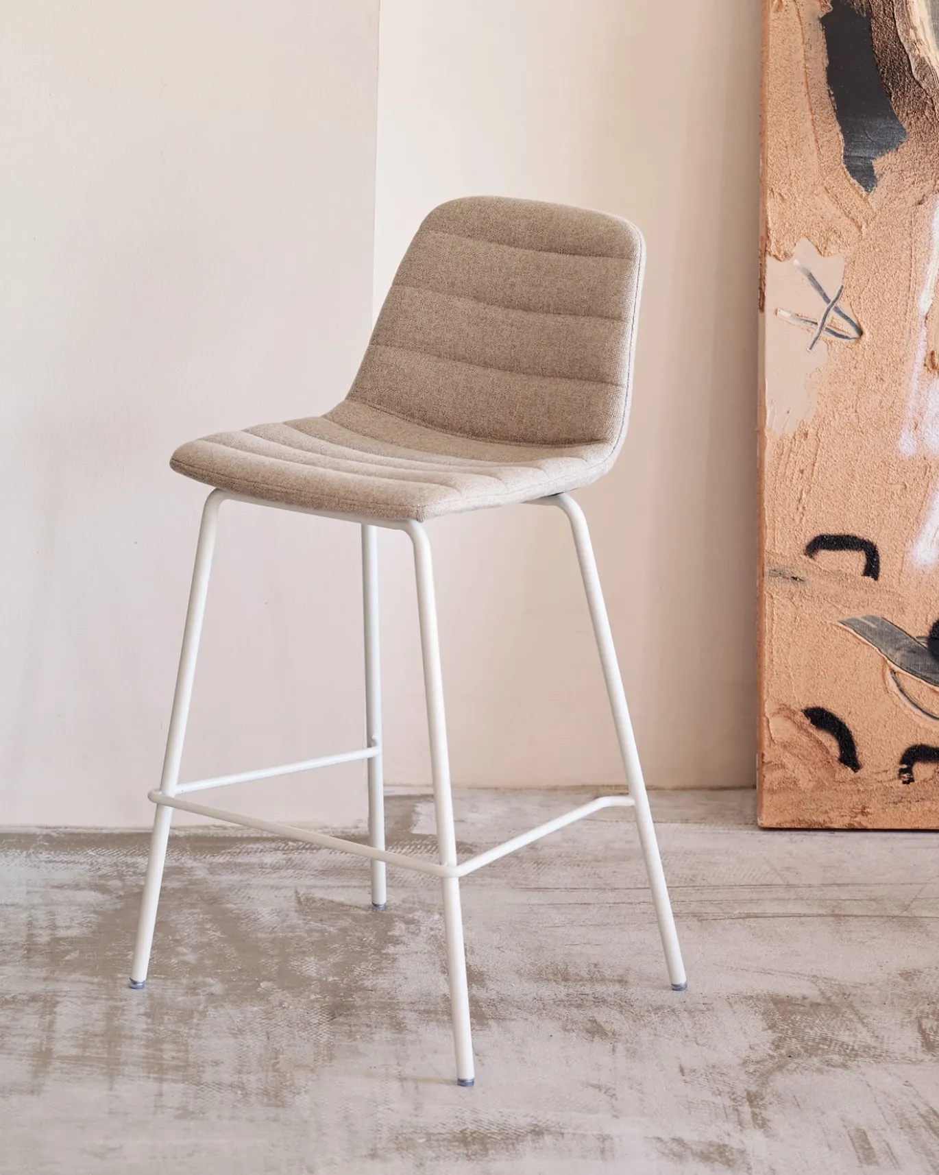 Kave Home Barstoel Zunilda Beige Chenille