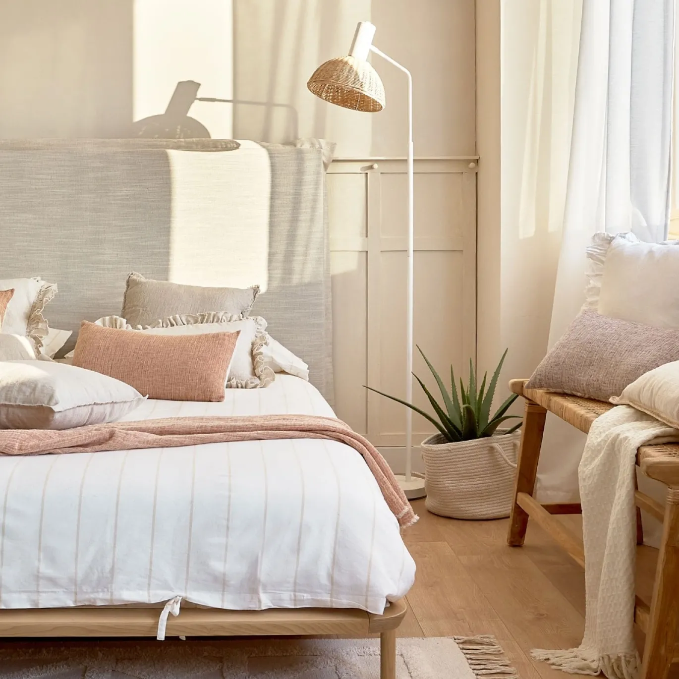Kave Home Bed Anielle Essenhout 180x200cm