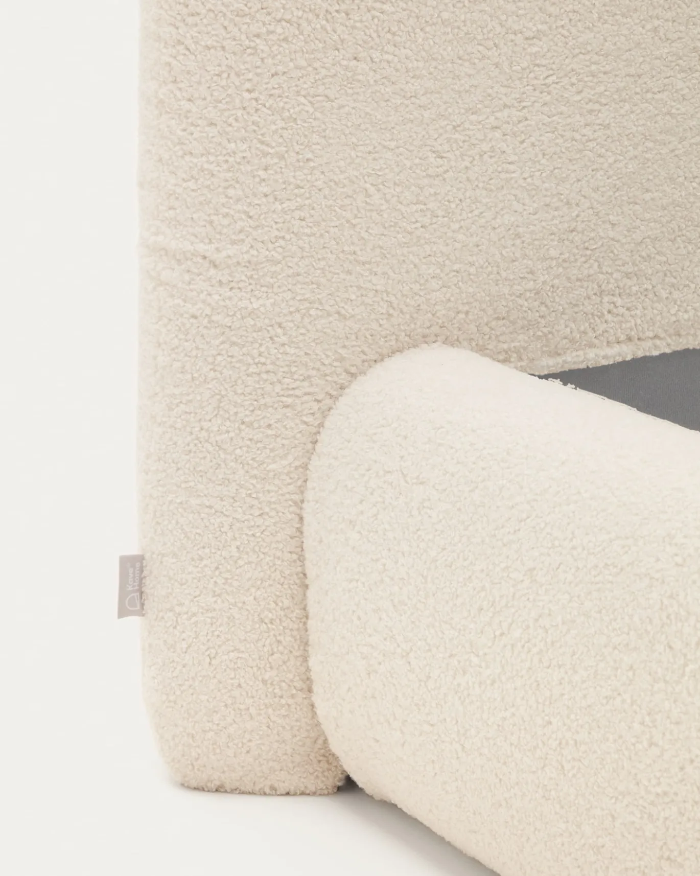 Kave Home Bedframe Martina Off White Bouclé 90x200cm