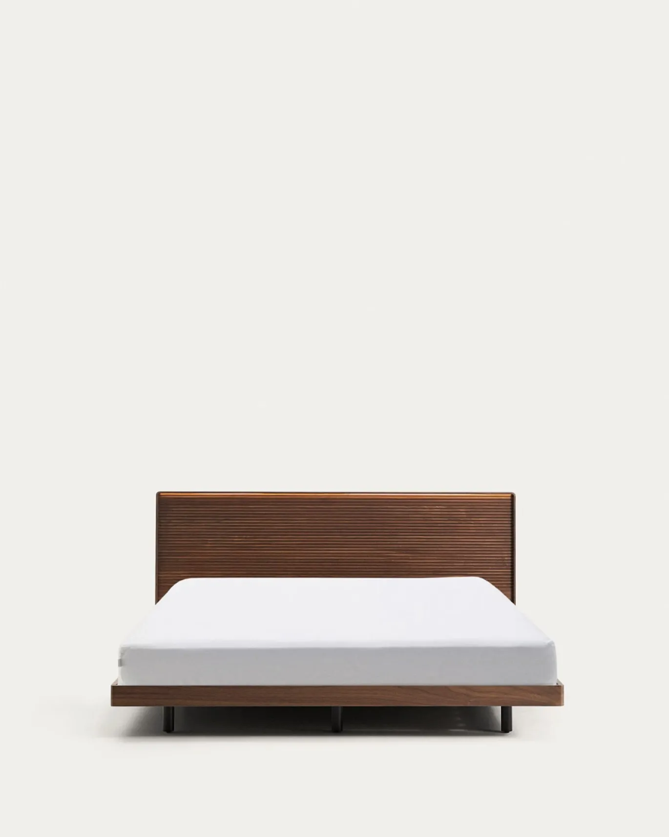Kave Home Bed Norlen Walnootfineer Bruin en Led-licht voor Matras 180x200cm