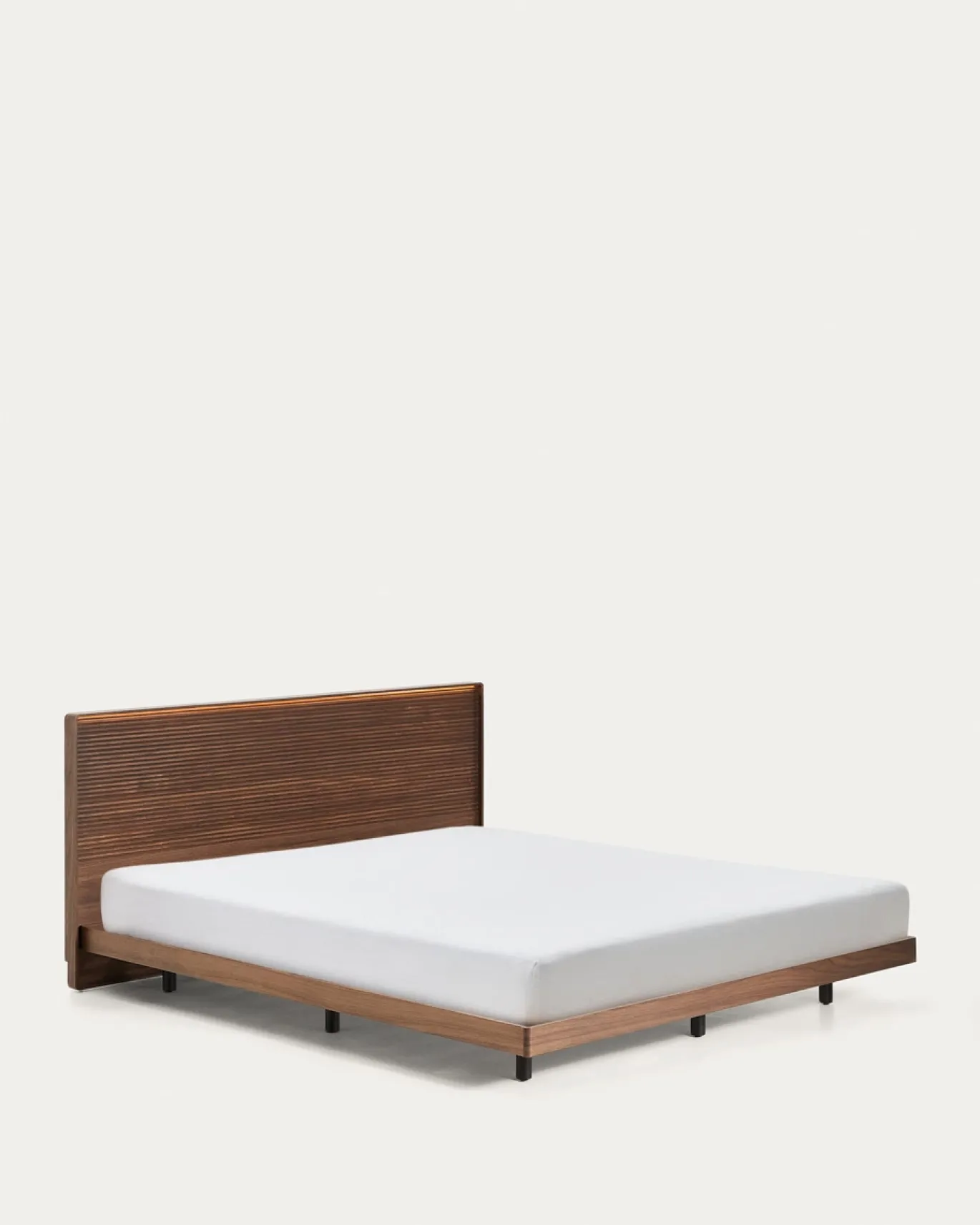 Kave Home Bed Norlen Walnootfineer Bruin en Led-licht voor Matras 180x200cm