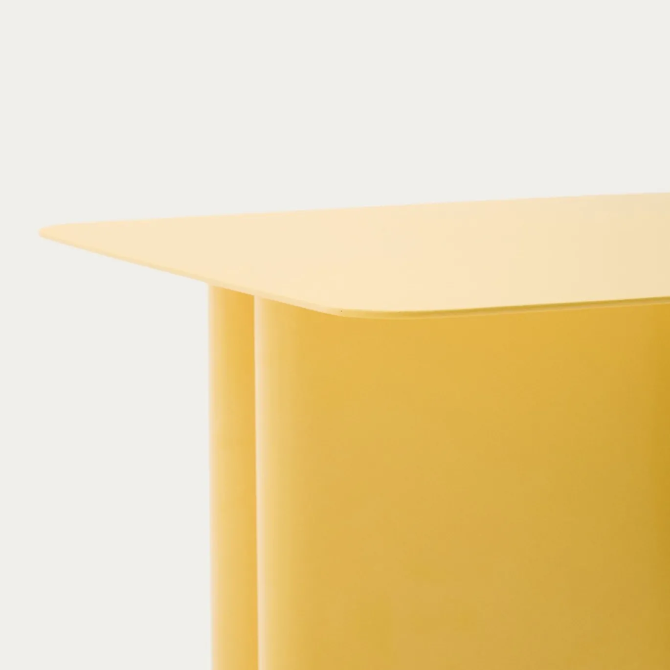 Kave Home Bijzettafel Arvin Geel 42x42cm