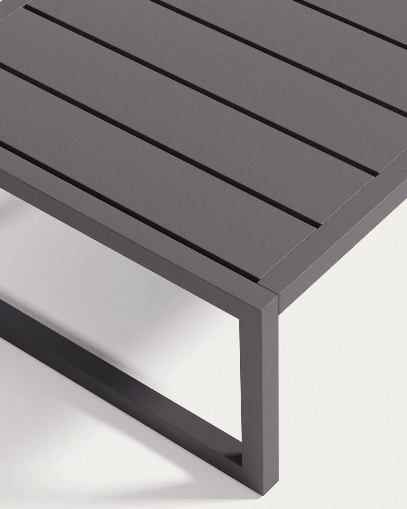 Kave Home Bijzettafel Comova Outdoor Zwart Aluminium 60x60cm