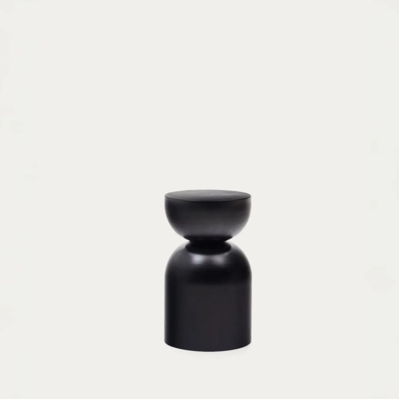 Kave Home Bijzettafel Rachell Zwart Ø30cm.