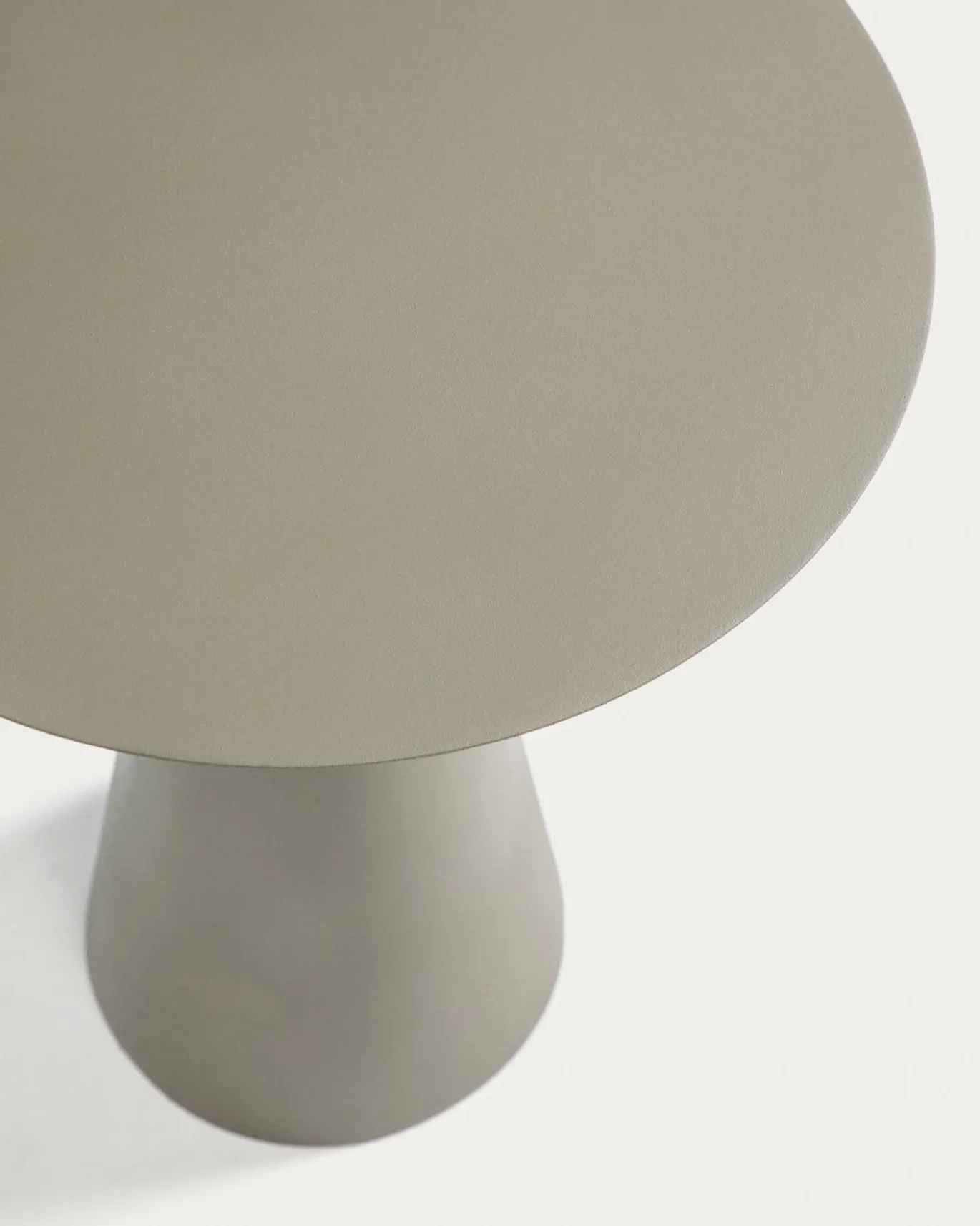 Kave Home Bijzettafel Shirel Ø40cm Groen