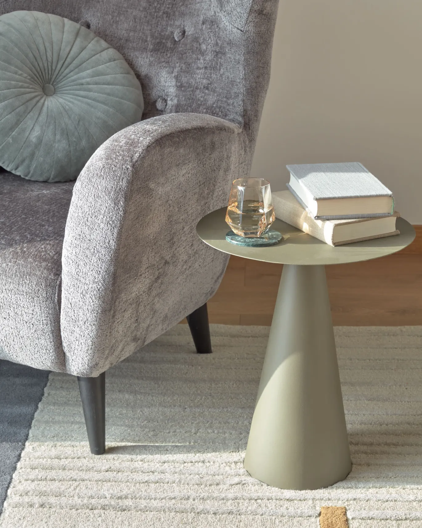 Kave Home Bijzettafel Shirel Ø40cm Groen