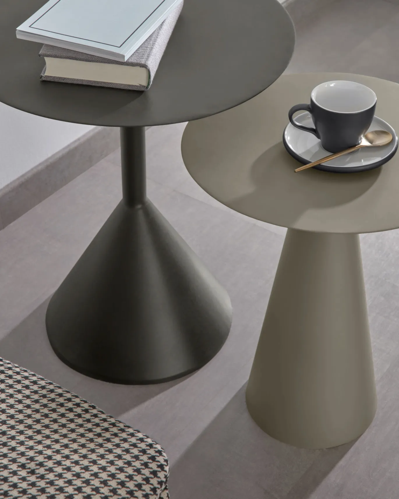 Kave Home Bijzettafel Shirel Ø40cm Groen