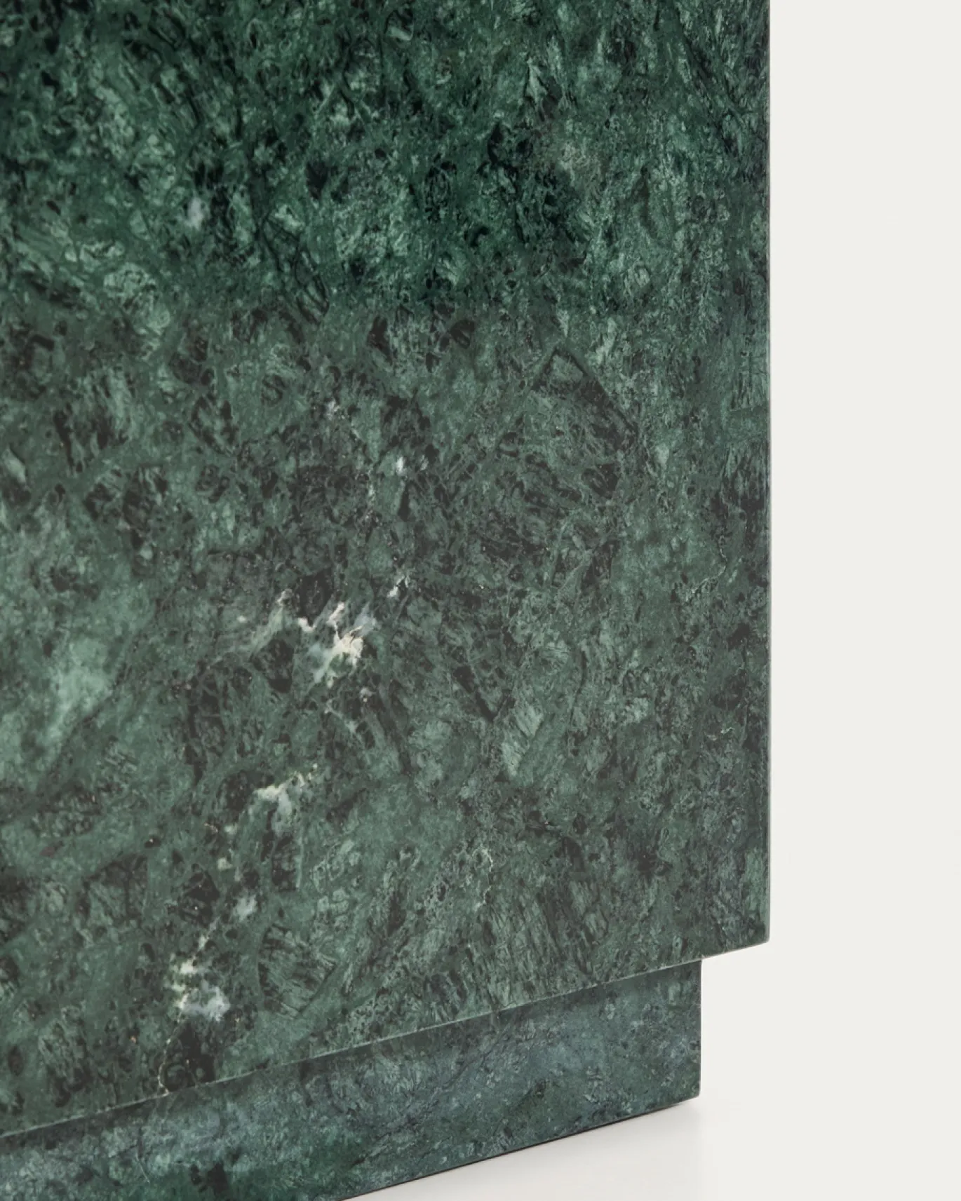 Kave Home Bijzettafel Sorein Groen Marmer 50x50cm