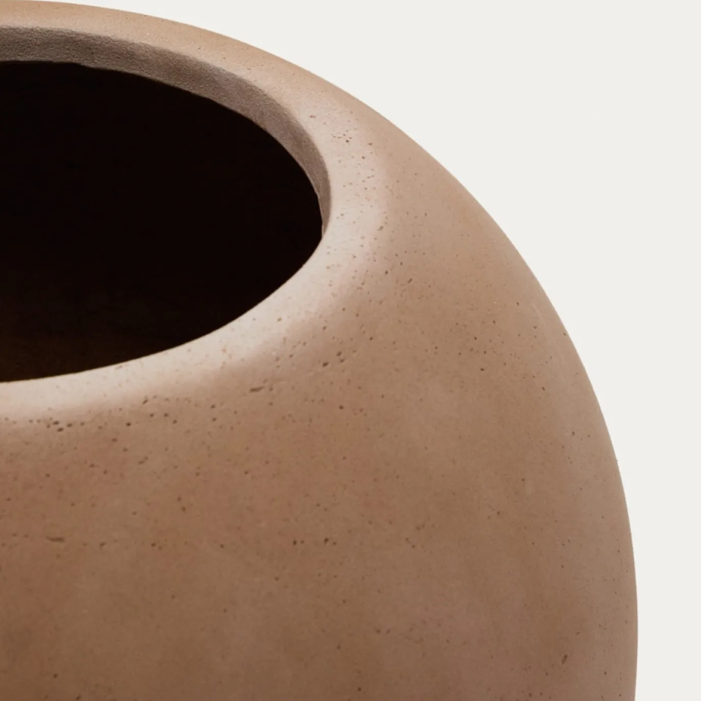 Kave Home Bloempot Solna Terracotta-Effect Ø66cm