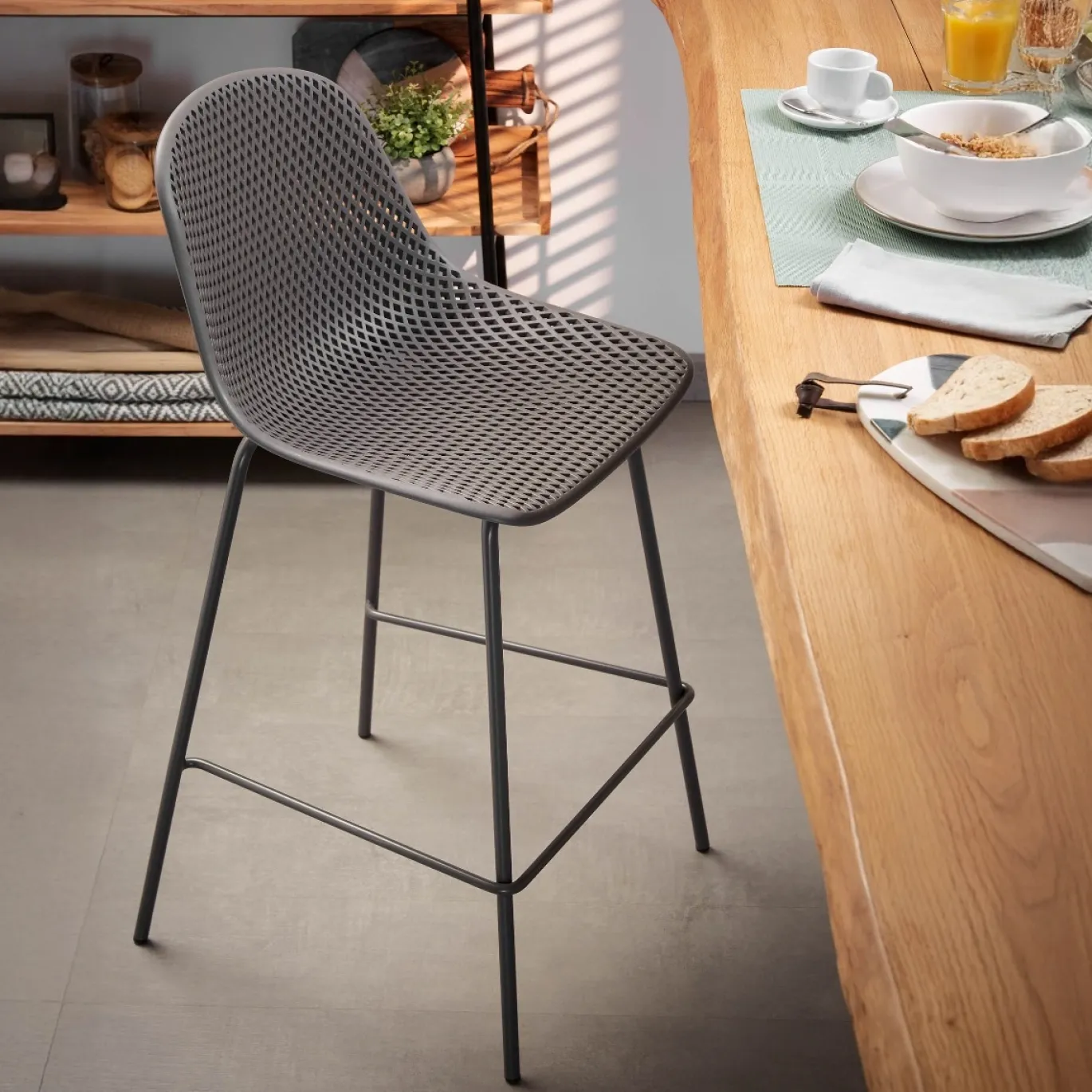 Kave Home Buitenkruk Quinby Grijs Hoogte 65cm