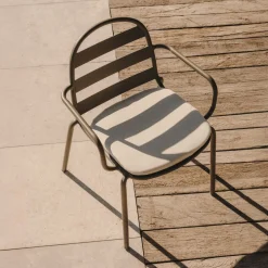 Kave Home Buitenstoel Joncols Aluminium Groen