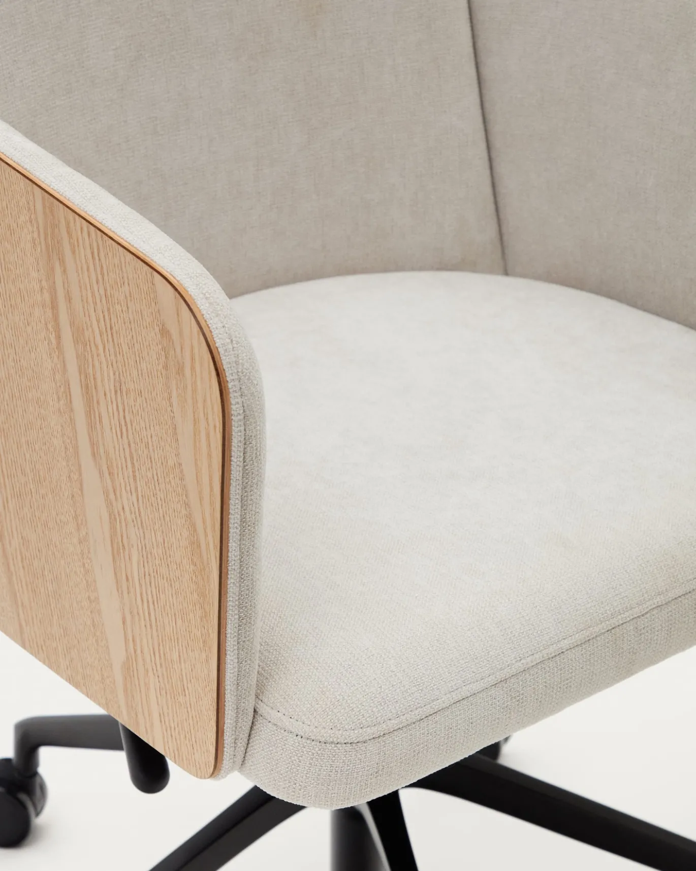 Kave Home Bureaustoel Madai Beige Chenille Essenfineer