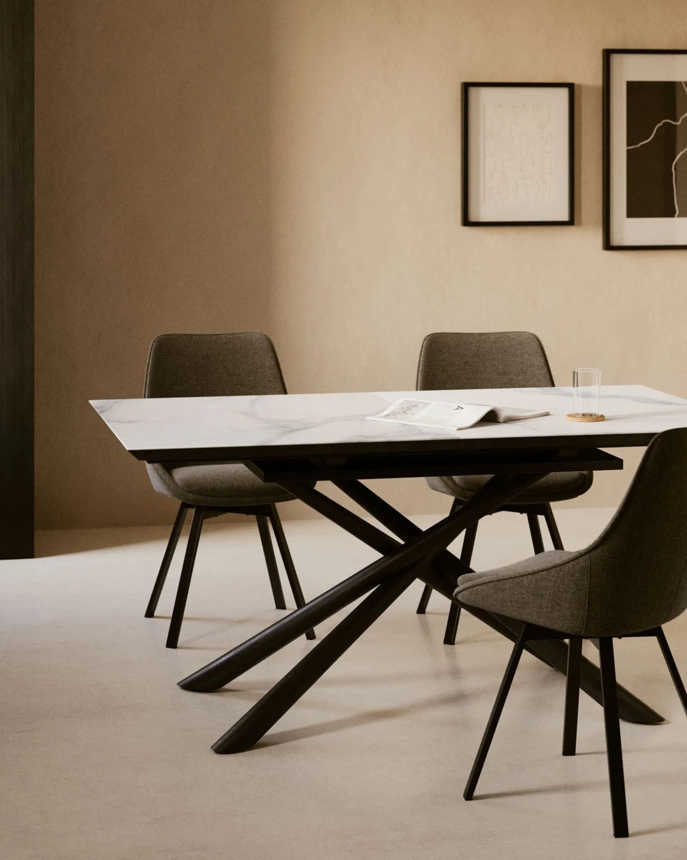 Kave Home Draaistoel Jenna Donkergrijs