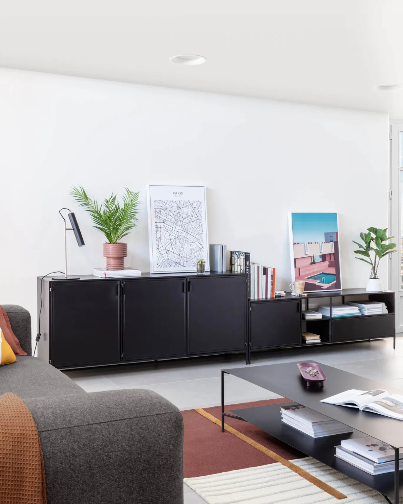 Kave Home Dressoir Shantay Metaal Zwart 3 Deuren 160x72cm