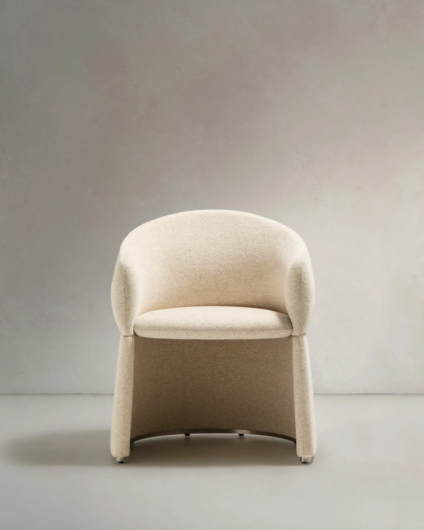 Kave Home Eetkamerstoel Bosca Beige Chenille