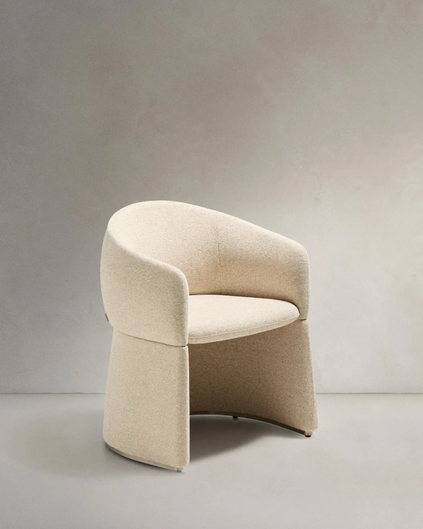 Kave Home Eetkamerstoel Bosca Beige Chenille