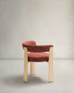 Kave Home Eetkamerstoel Granite 3-poten Terracotta/Naturel Chenille En Essenhout
