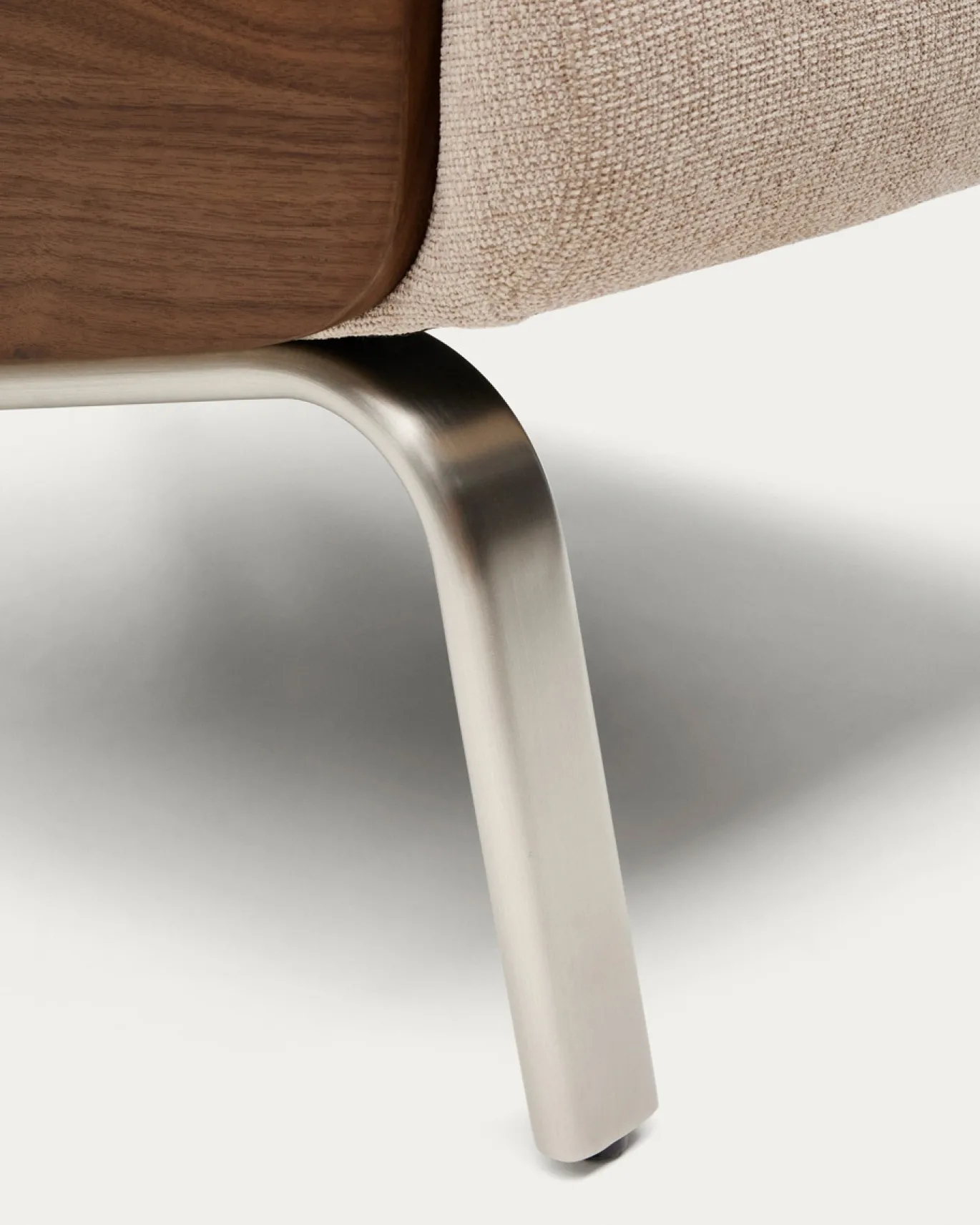 Kave Home Fauteuil Amsen Lichtbruin Walnoot Multiplex