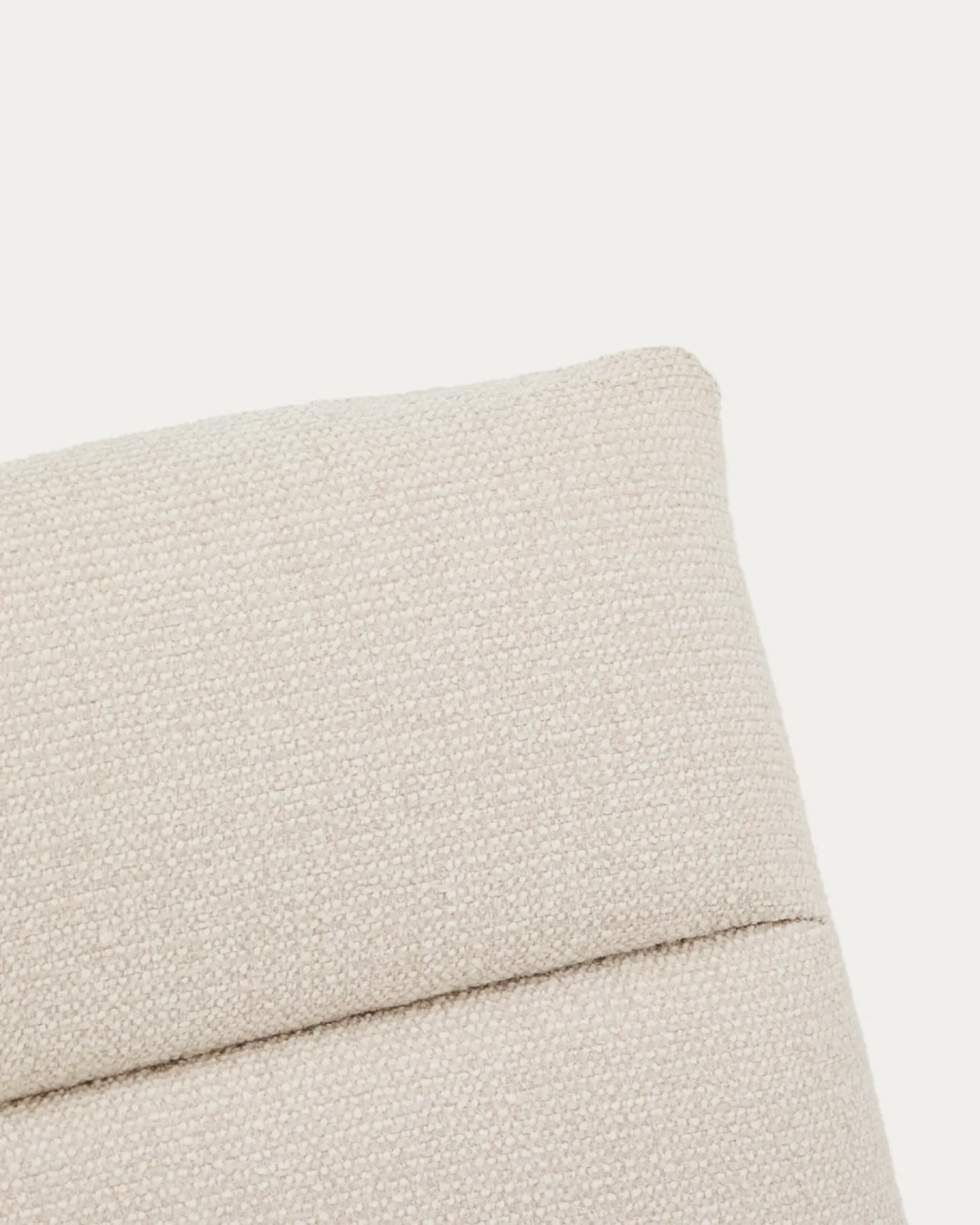 Kave Home Fauteuil Asen Chenille Beige met Zwart Staal