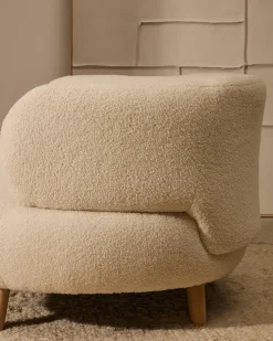 Kave Home Fauteuil Luisa Ecru Bouclé met Beukenhouten Poten 90cm