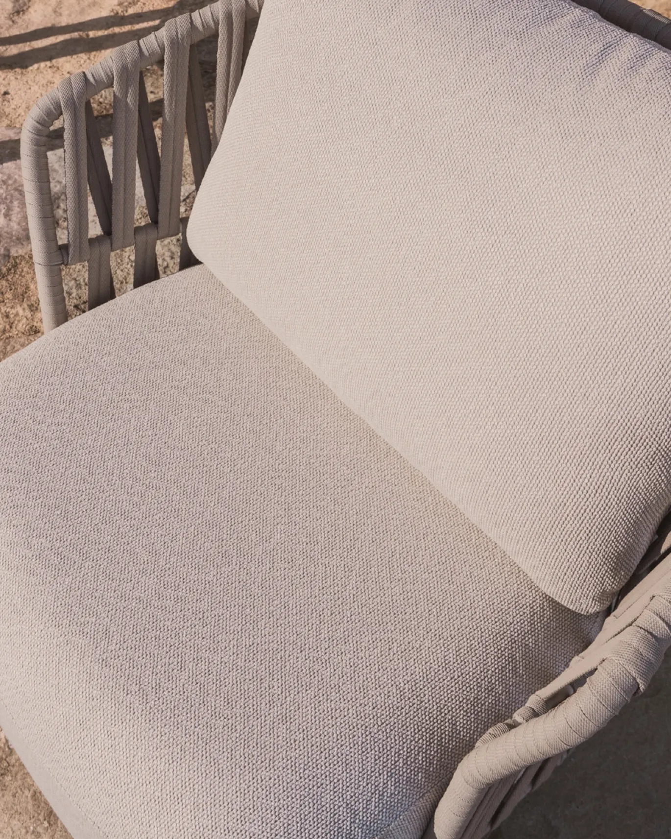 Kave Home Fauteuil Osani Aluminium Beige Touw Taupe