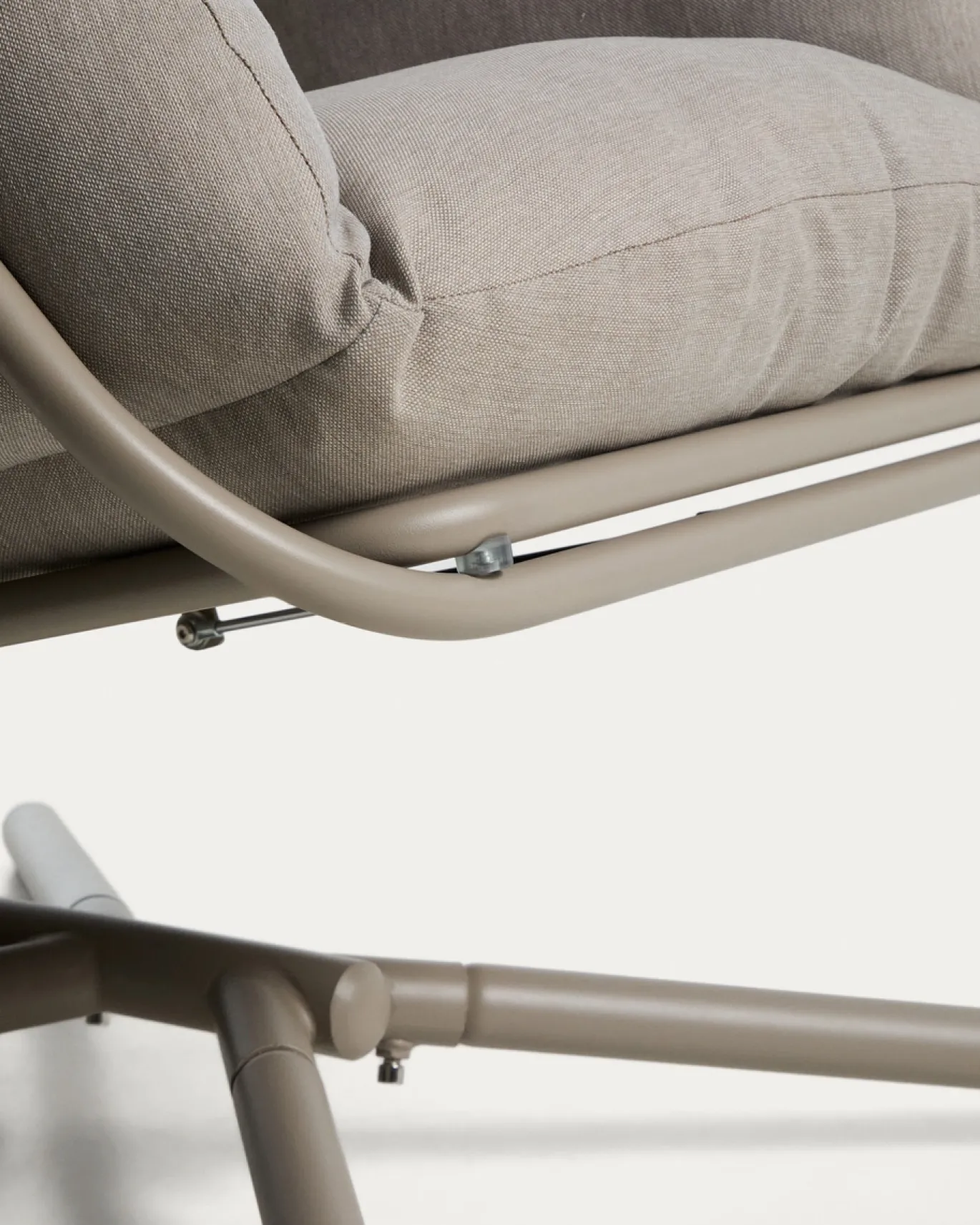 Kave Home Hangstoel Livadi Staal Touw Taupe