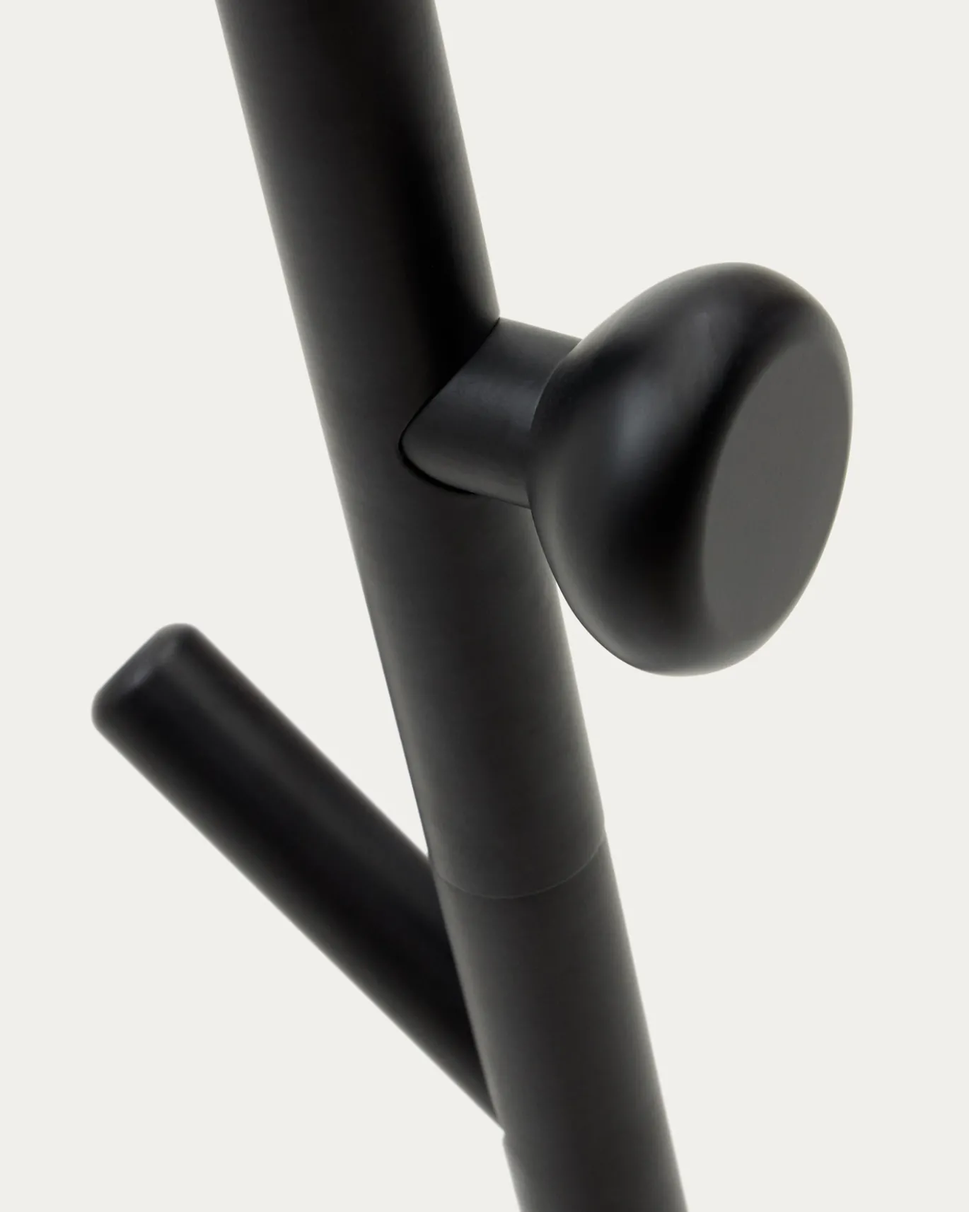 Kave Home Kapstok Nadue Massief Beukenhout Zwart 170cm