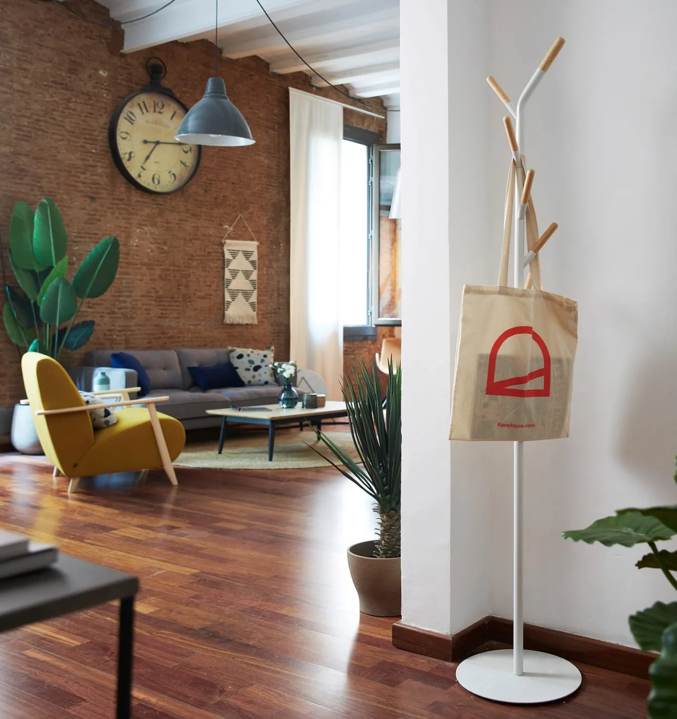 Kave Home Kapstok Nerb 175cm