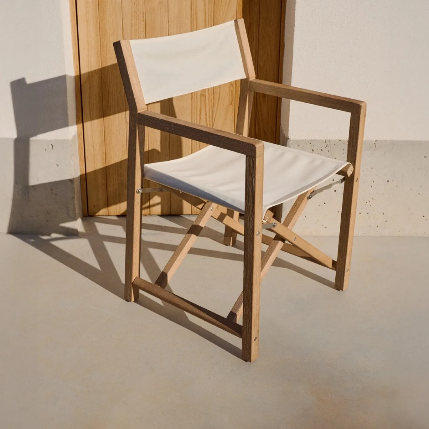 Kave Home Klapstoel Vilara Wit Outdoor Acaciahout
