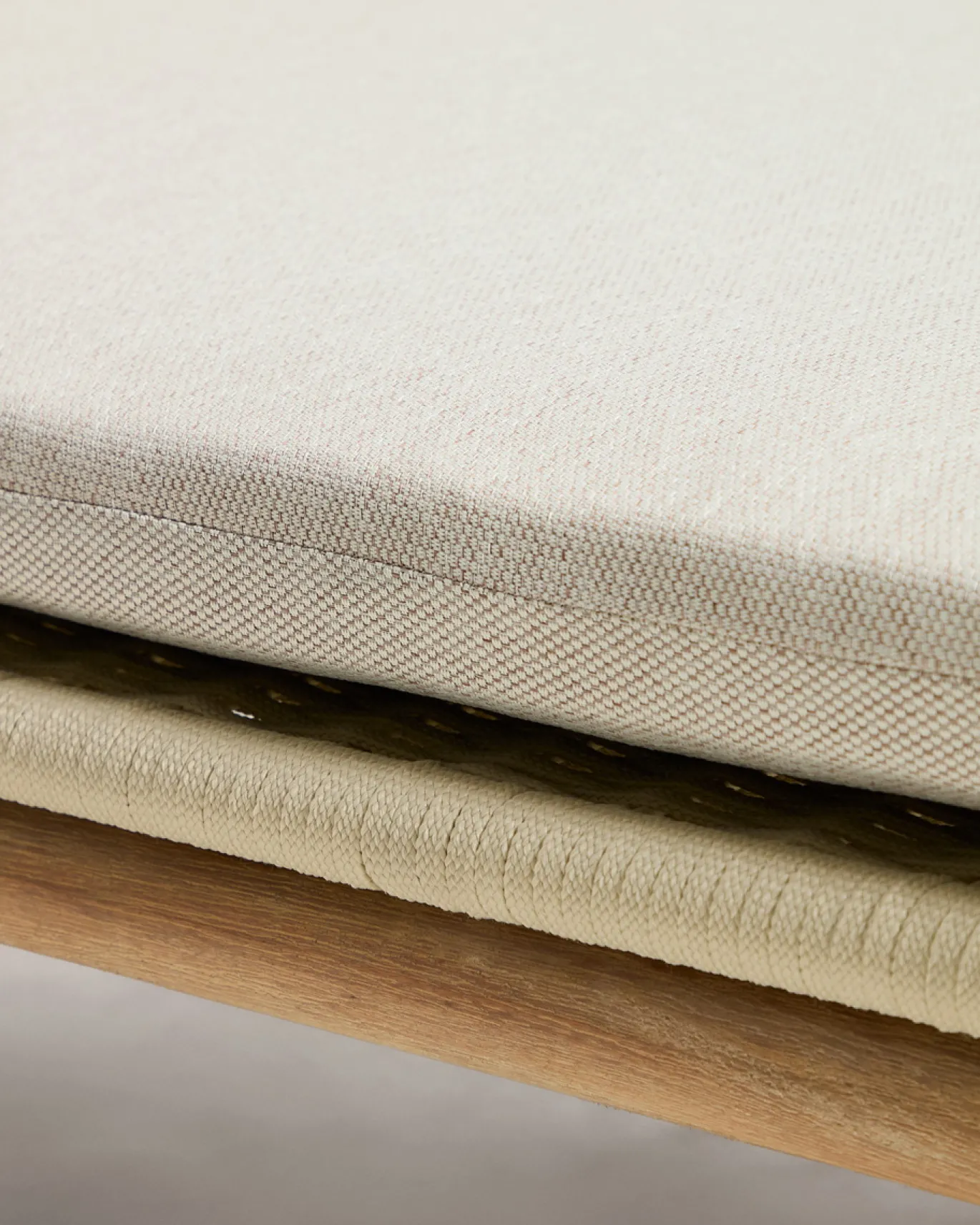Kave Home Ligbed Alipa Acaciahout Beige 196x80cm