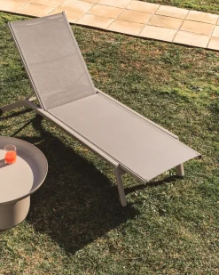 Kave Home Ligbed Capraia Stapelbaar Aluminium Taupe