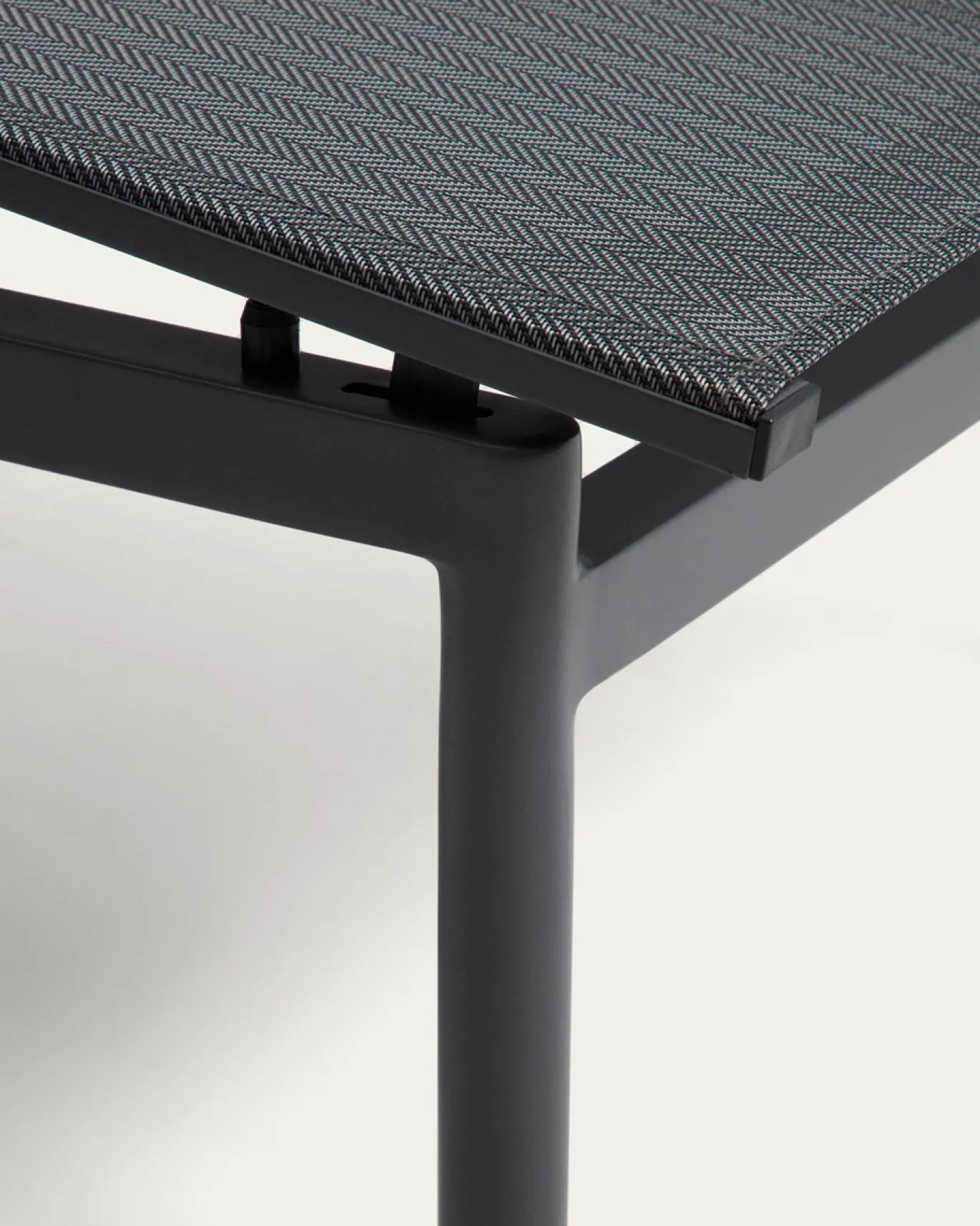 Kave Home Ligbed Lesina Stapelbaar Aluminium Grafiet