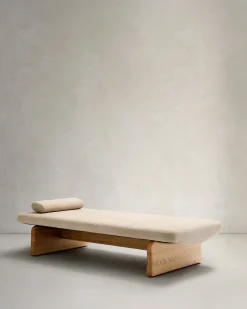 Kave Home Ligbed Topaz Divan Beige Chenille Essenhout Naturel 200cm