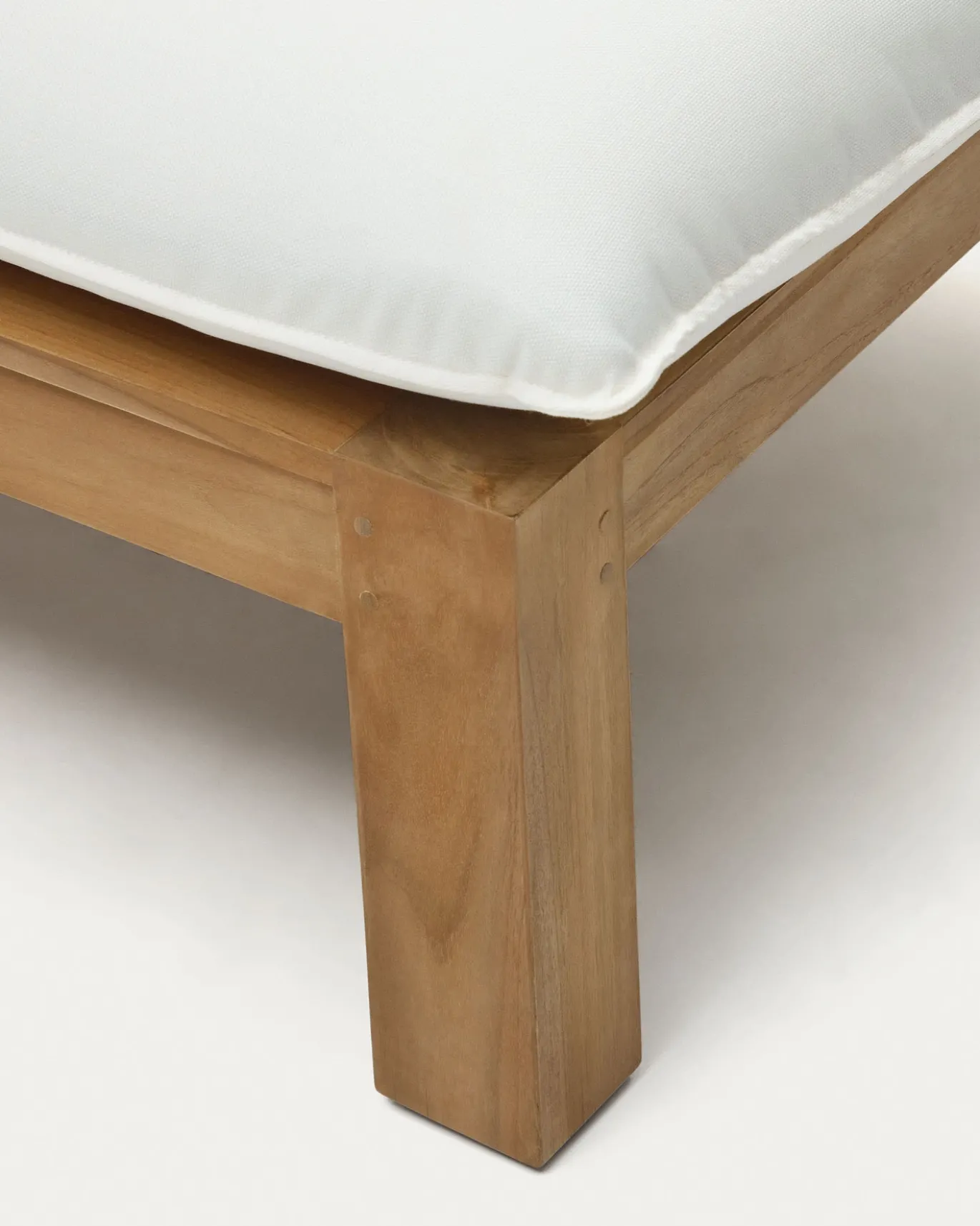 Kave Home Ligstoel Forcanera Massief Teakhout