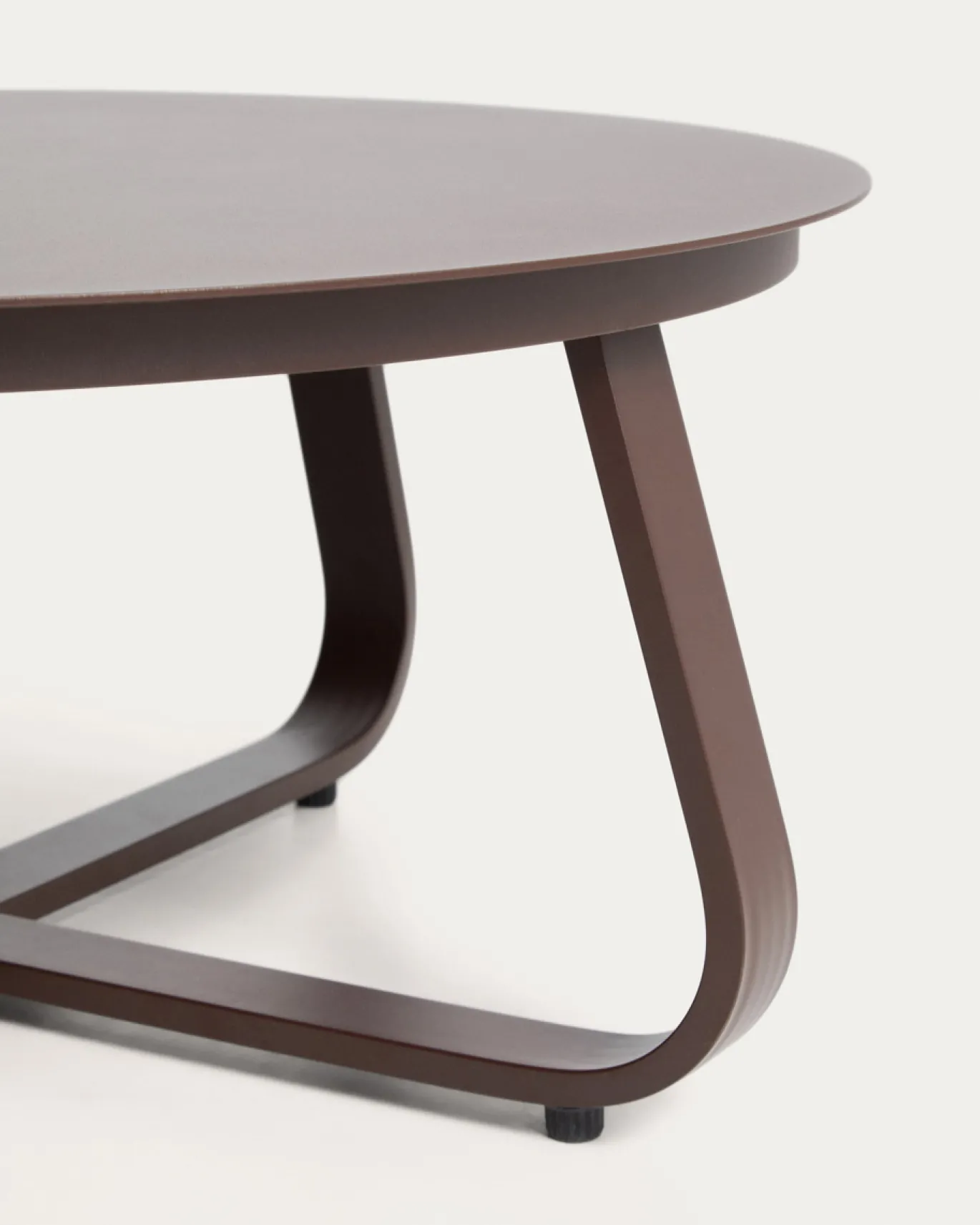 Kave Home Outdoor Salontafel Tamaris Aluminium Bruin Ø48cm